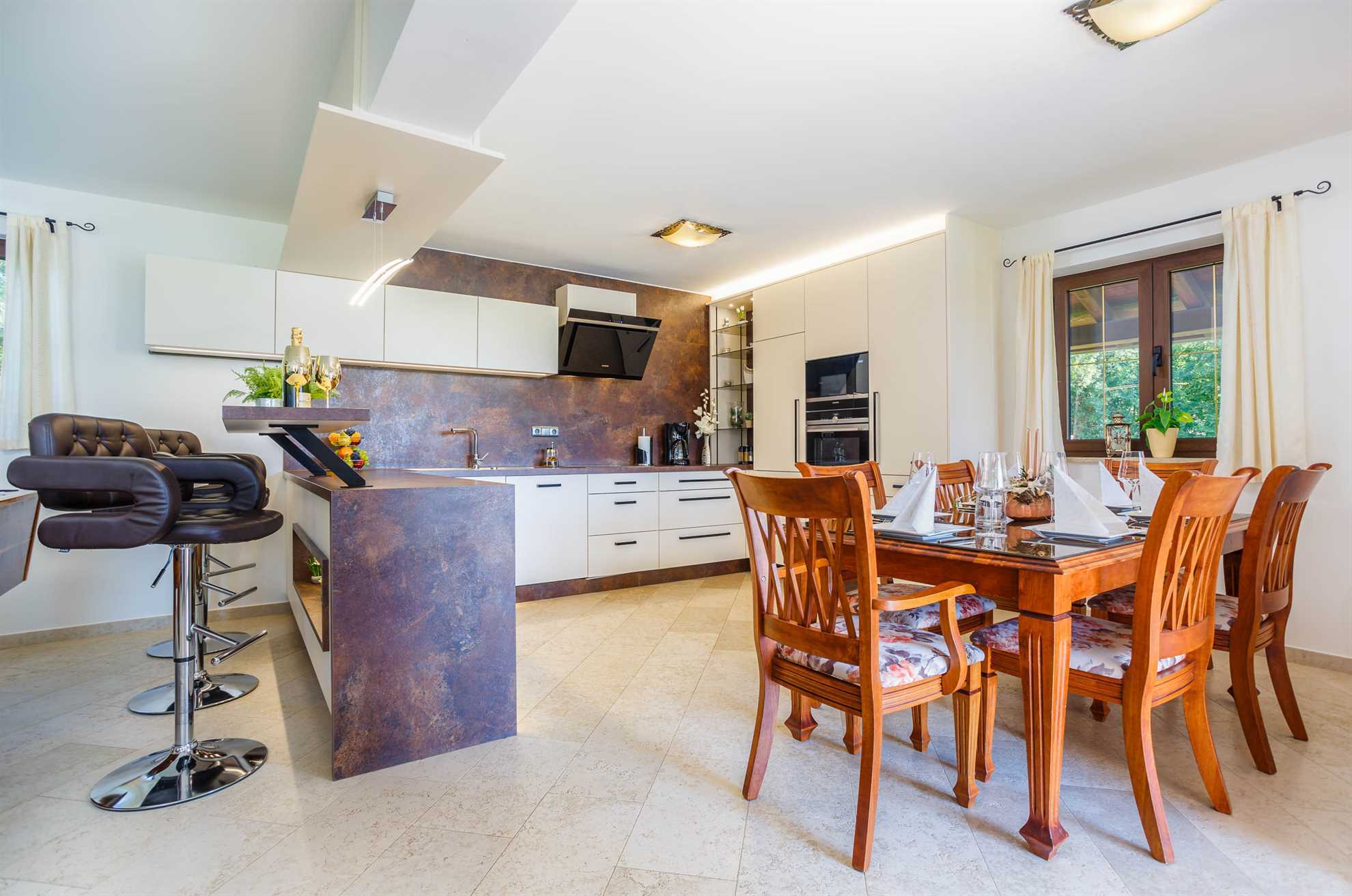 Villa KAMENICA con piscina esterna e interna e sauna