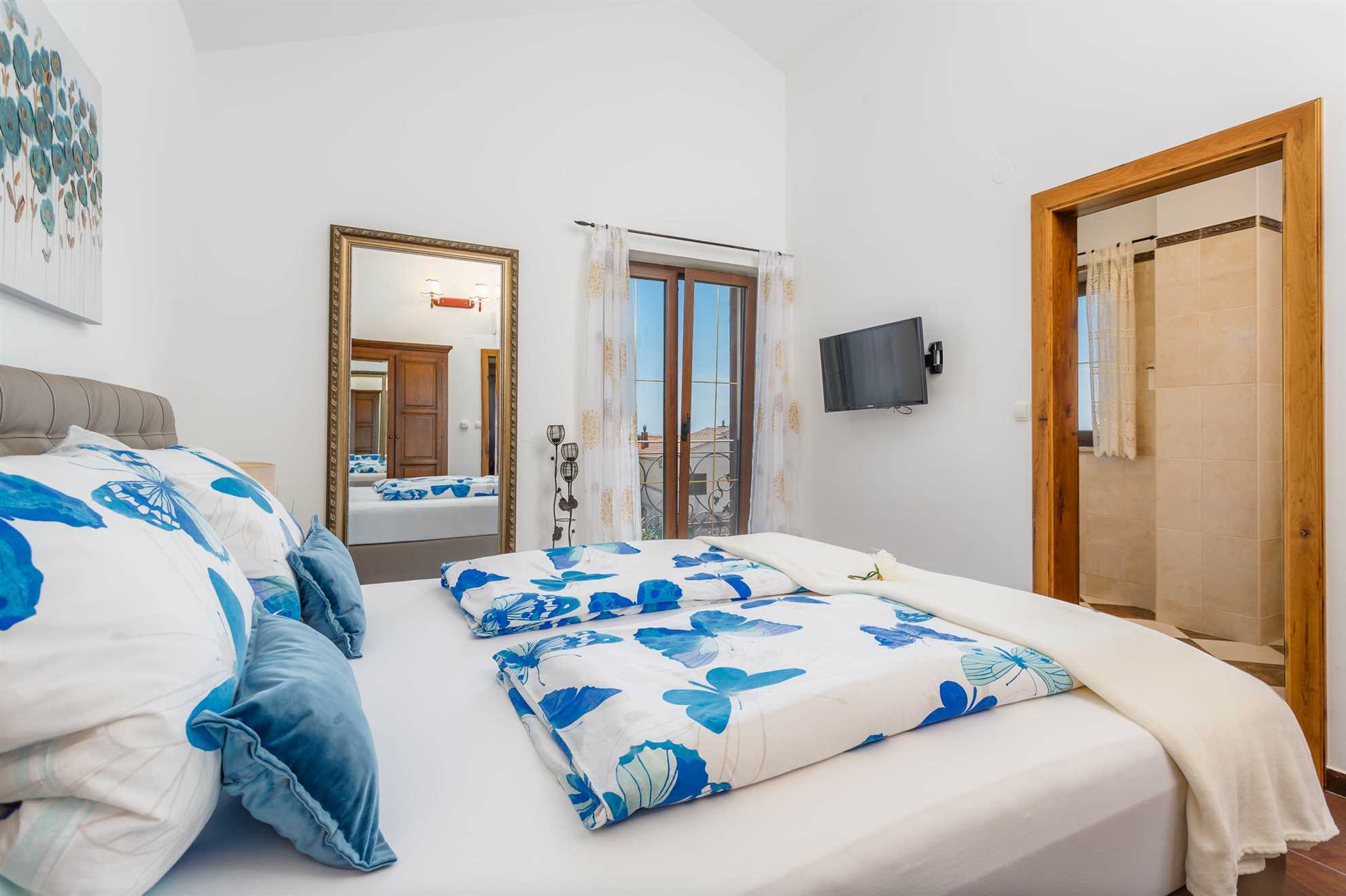 Villa KAMENICA con piscina esterna e interna e sauna