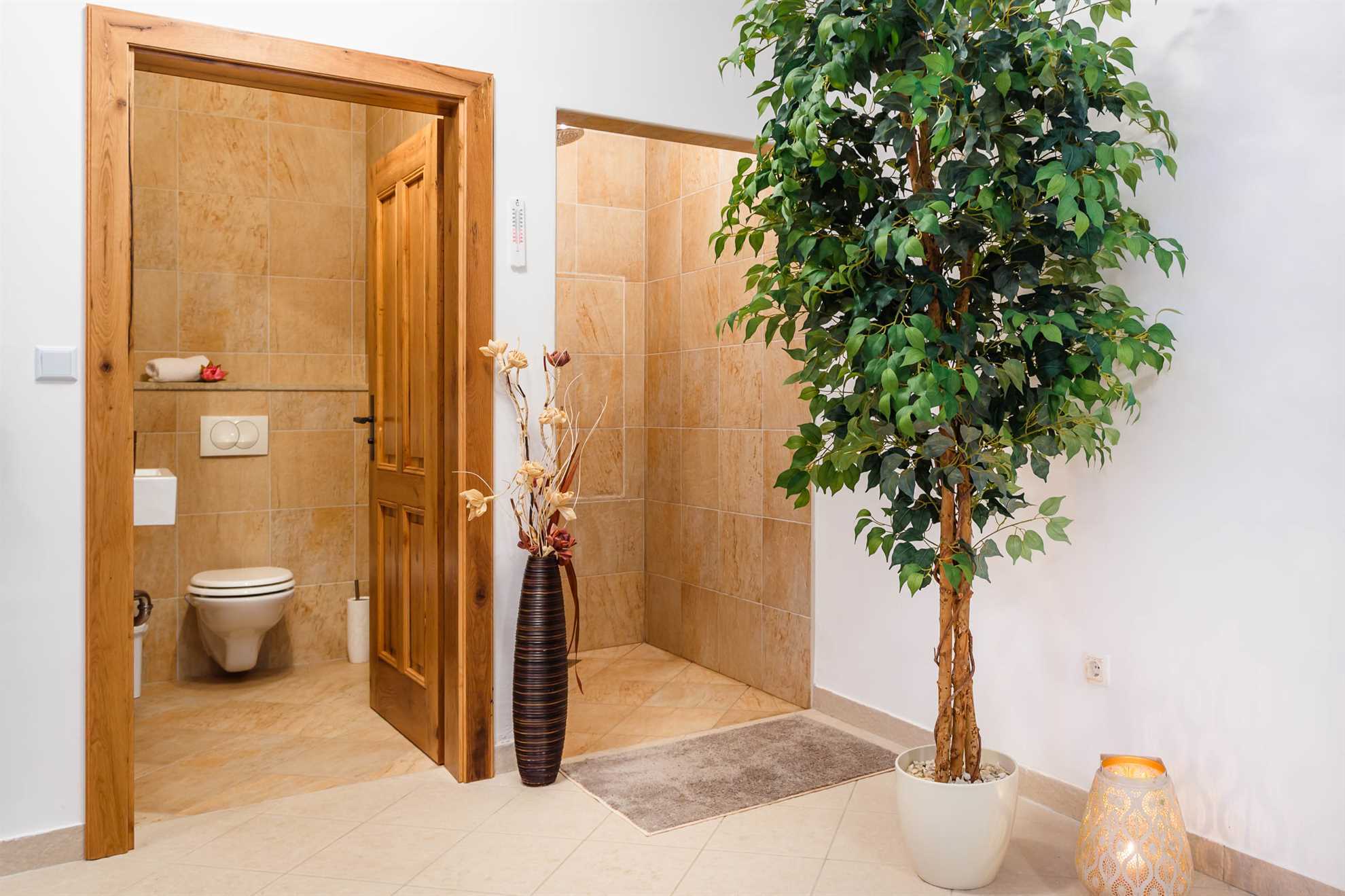 Villa KAMENICA con piscina esterna e interna e sauna