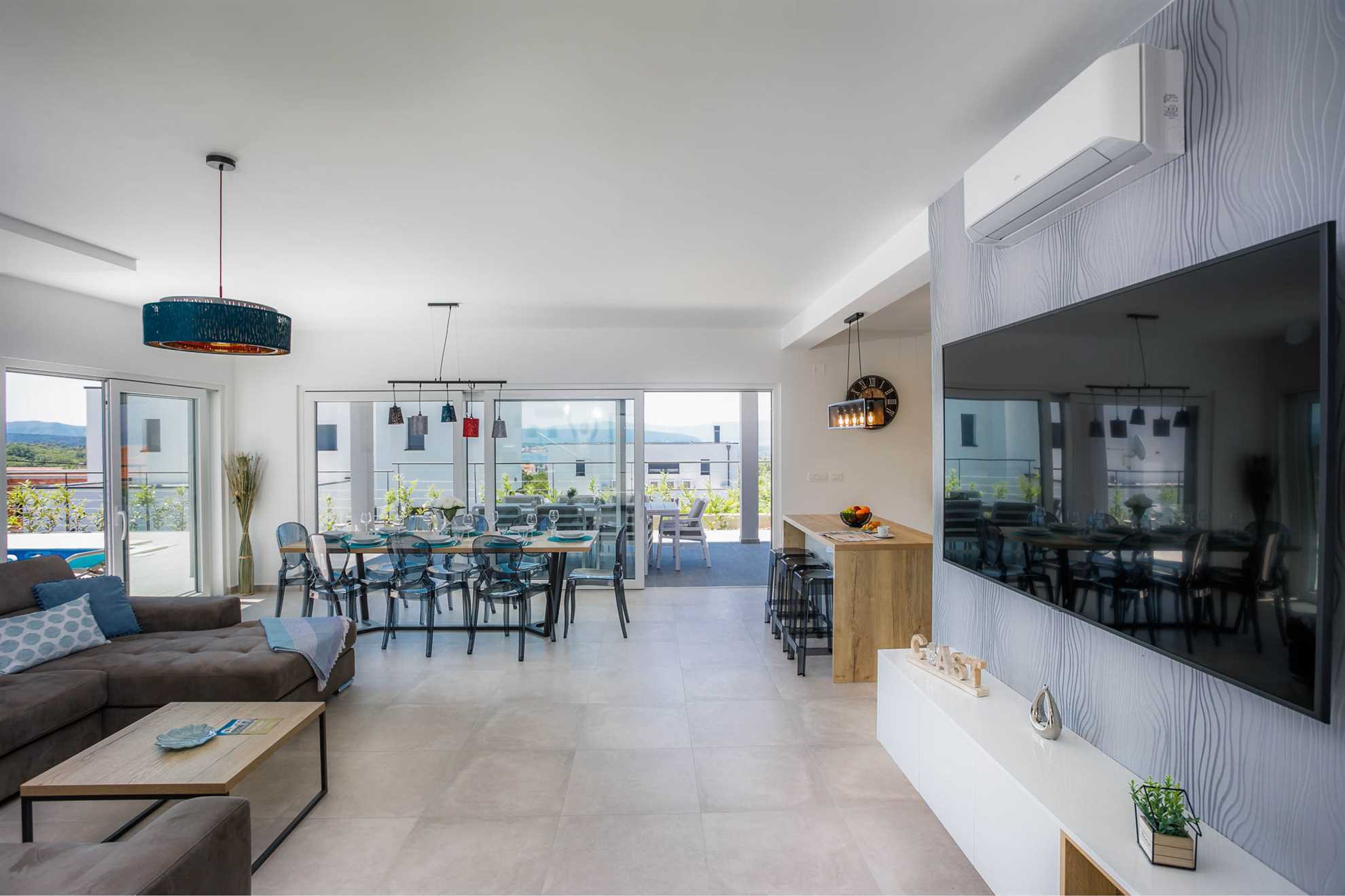 Luxury villa LEA MAGDALENA with heated pool
