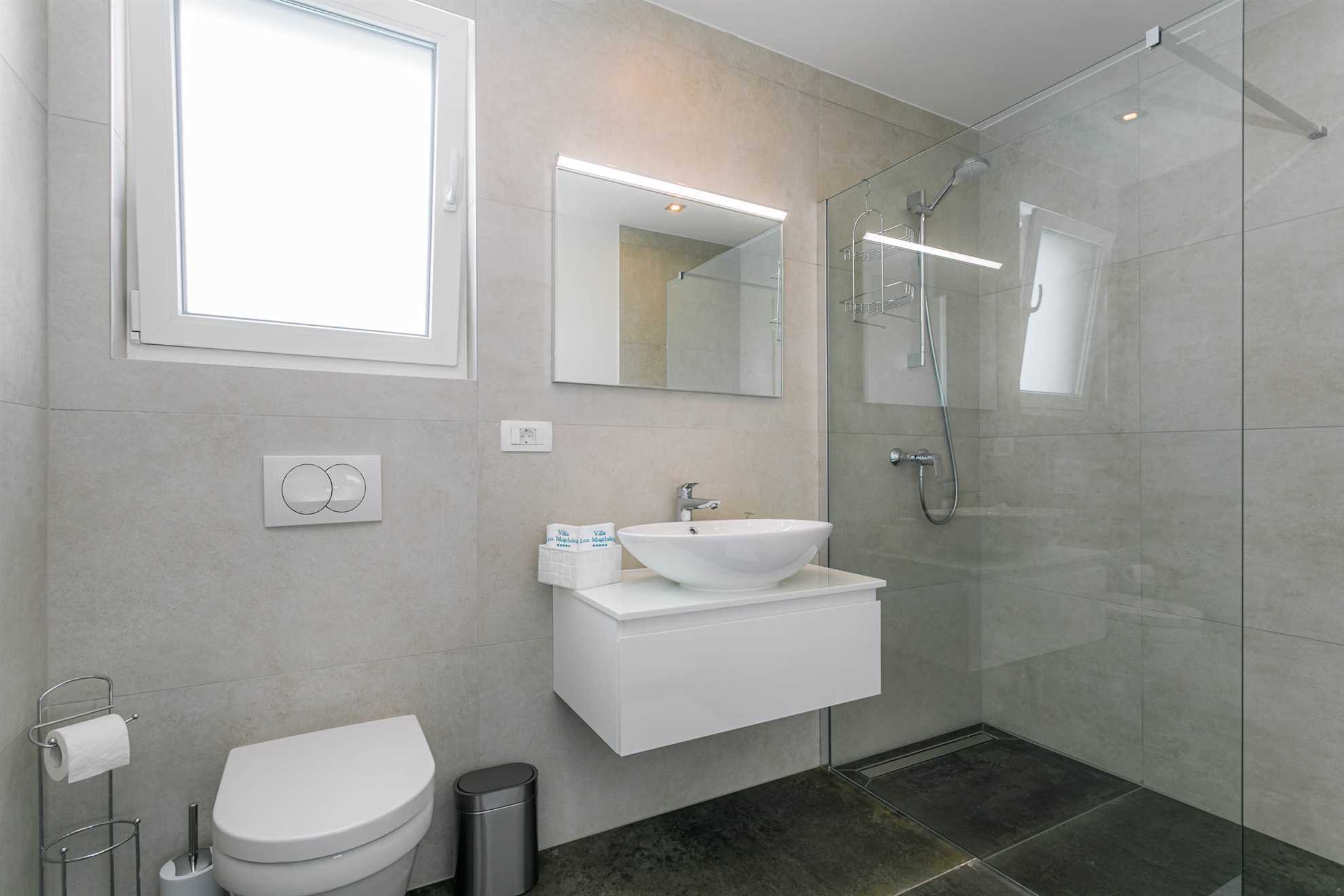 Luxury villa LEA MAGDALENA with heated pool