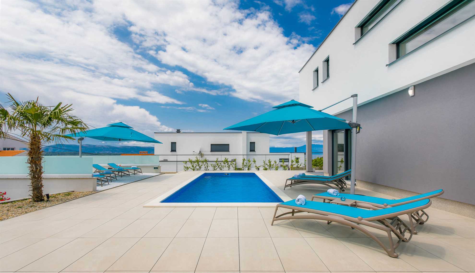 Luxury villa LEA MAGDALENA with heated pool
