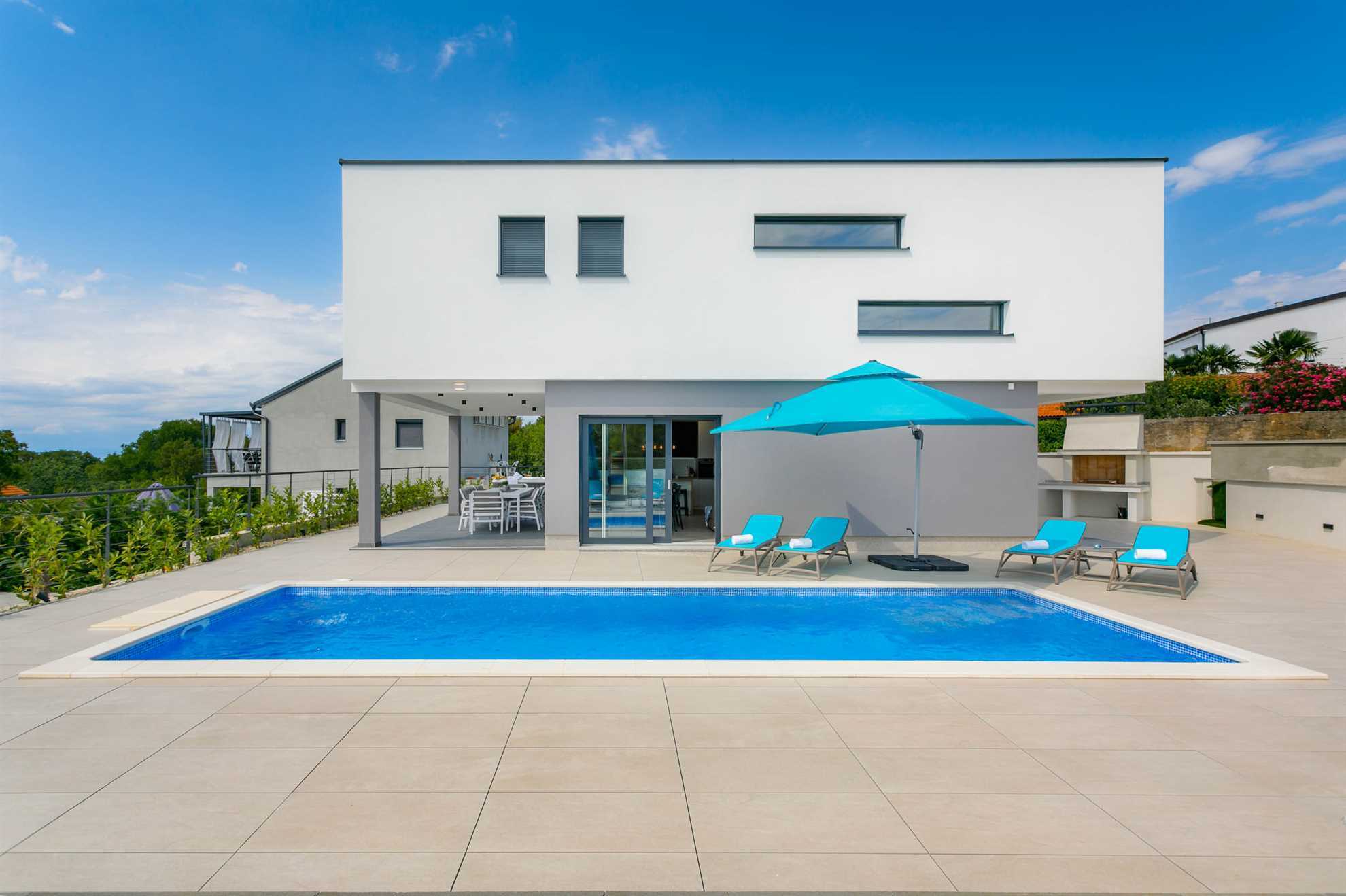 Luxury villa LEA MAGDALENA with heated pool