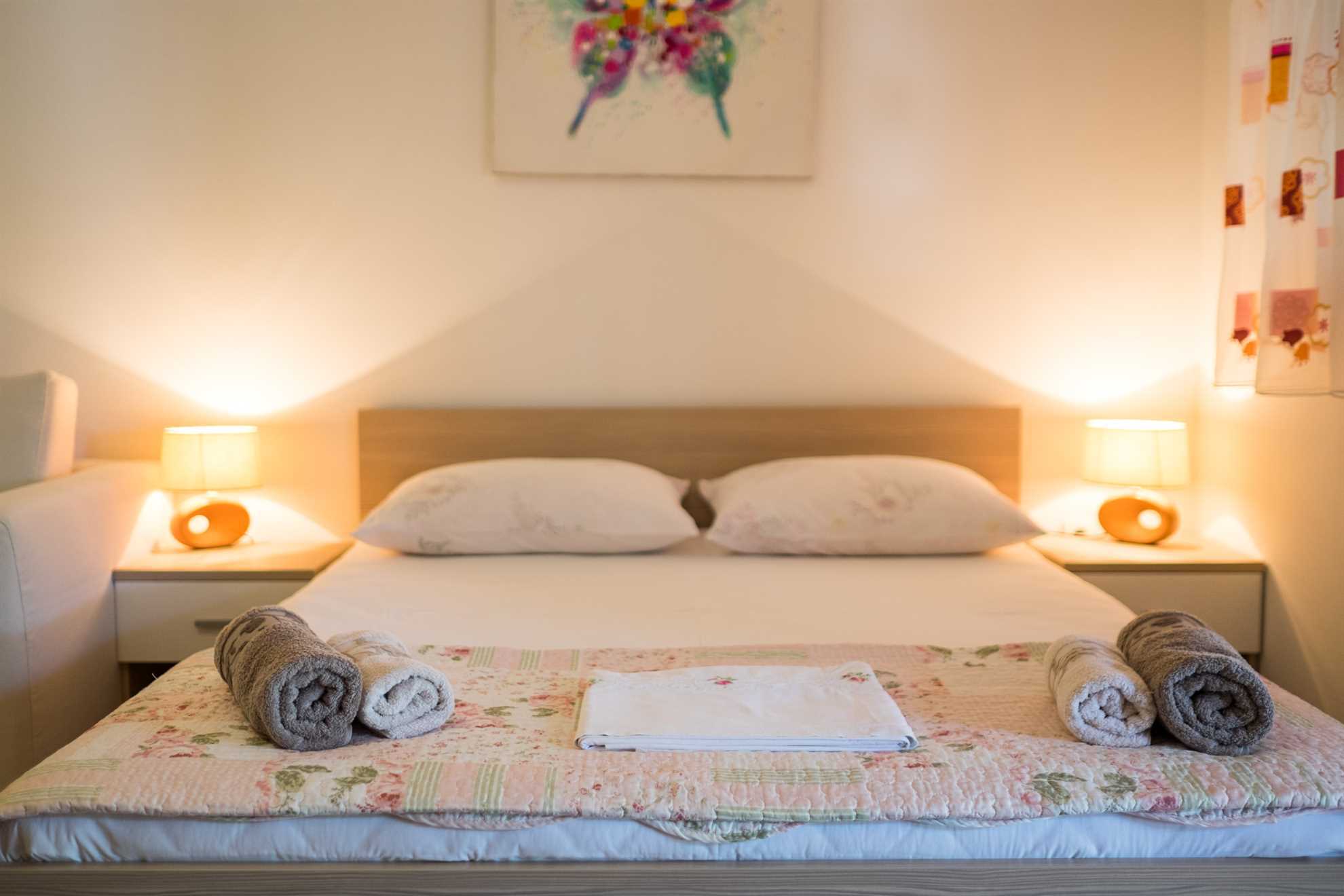 Studio apartment IVA with terrace