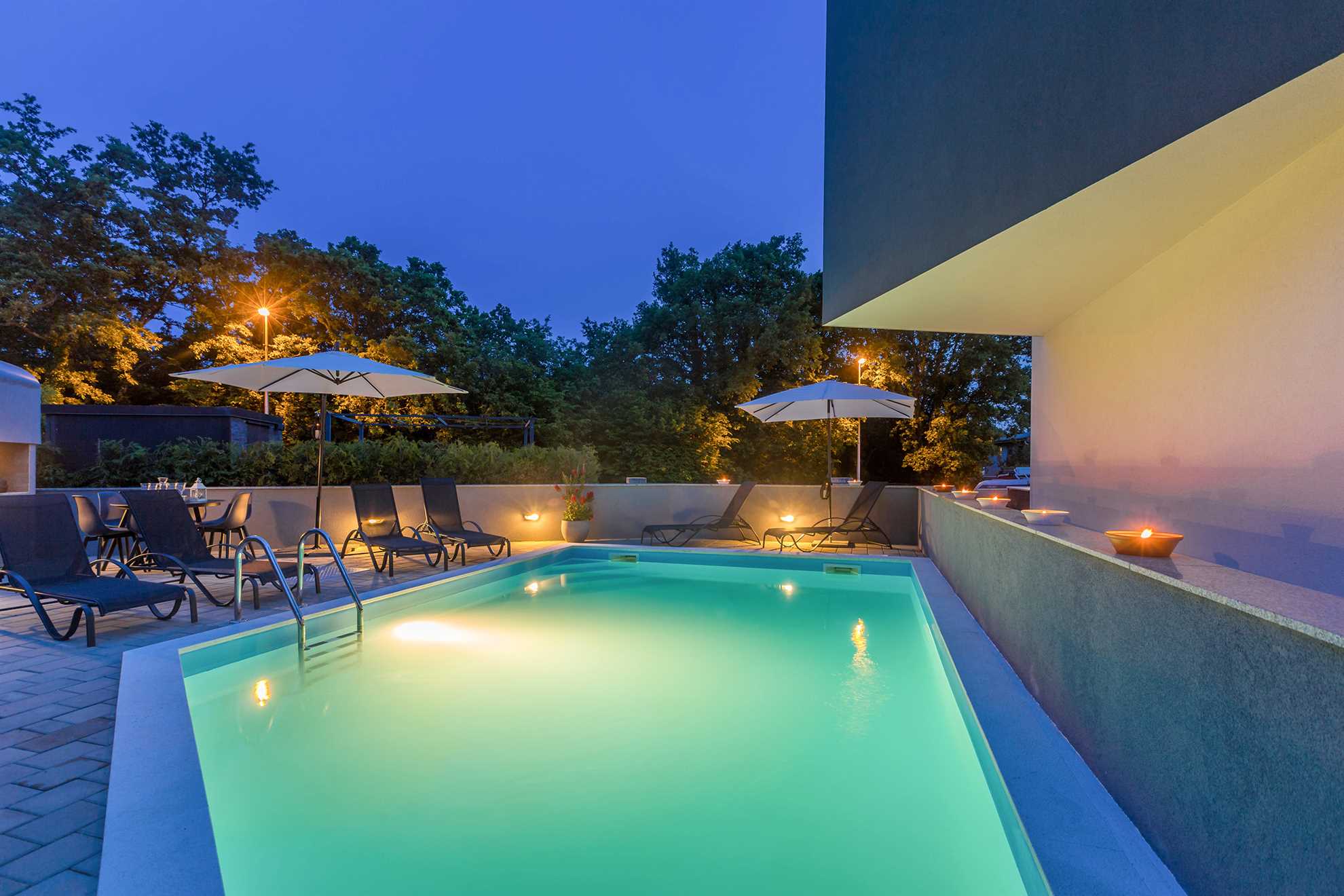 Apartment LAGANINI II with shared pool