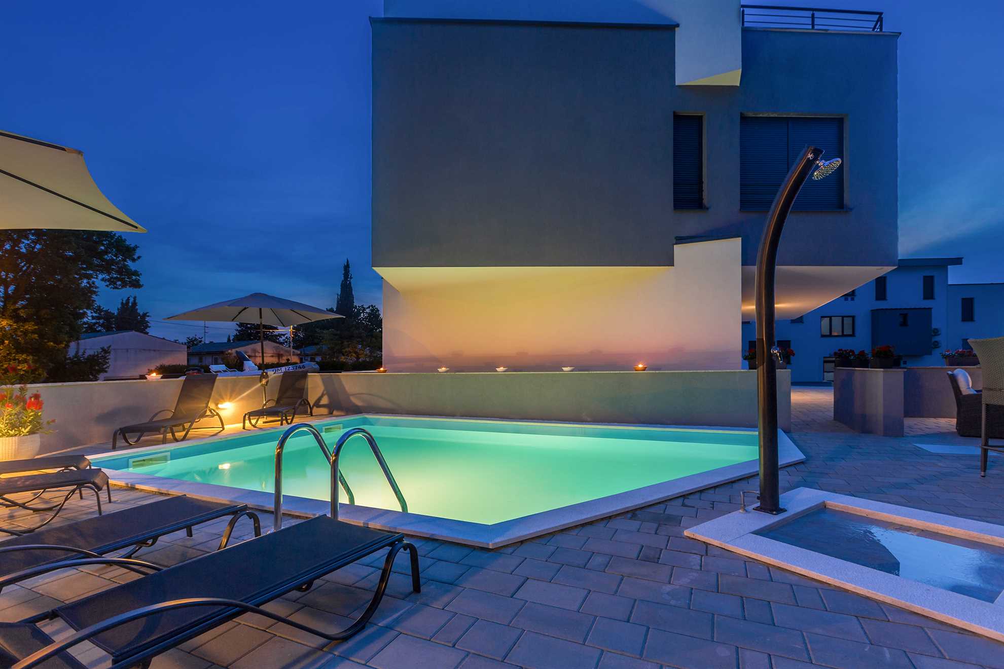 Apartment LAGANINI II with shared pool