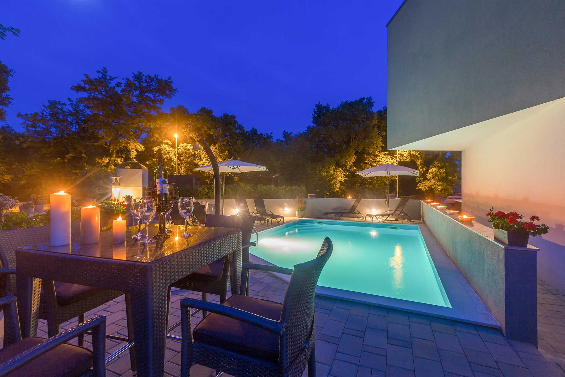 Apartment LAGANINI II with shared pool