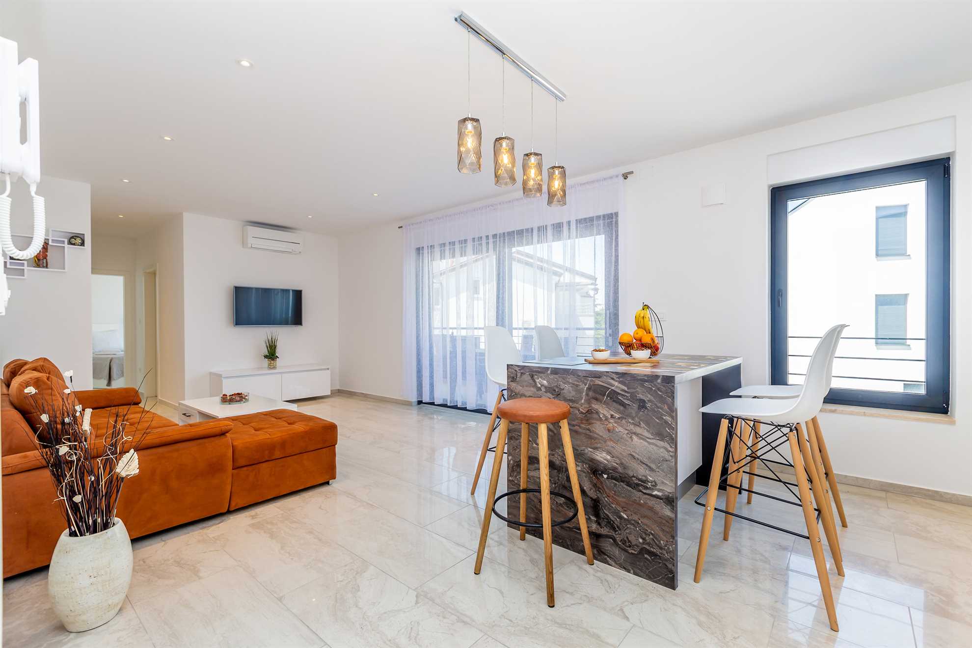 Apartment LAGANINI II with shared pool