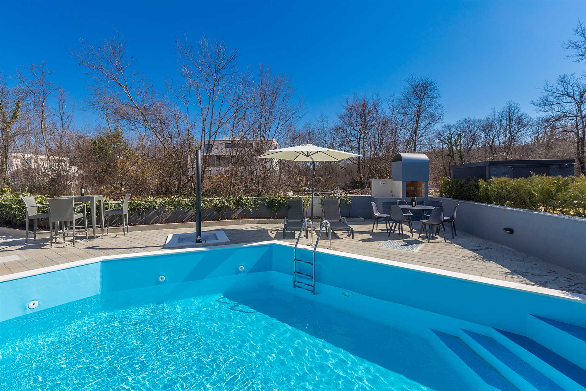 Apartment LAGANINI II with shared pool