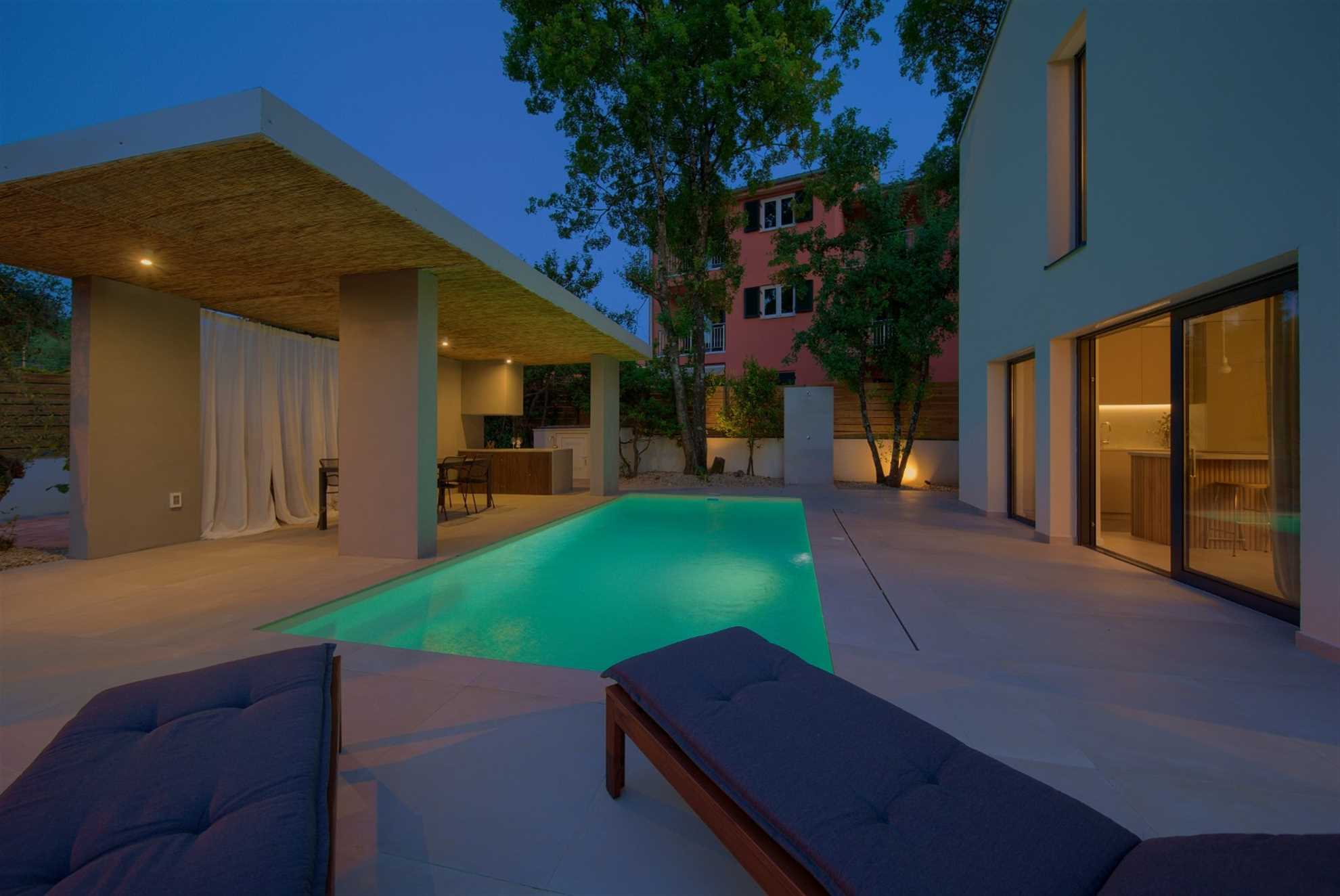 Beautiful holiday house MALA with heated pool