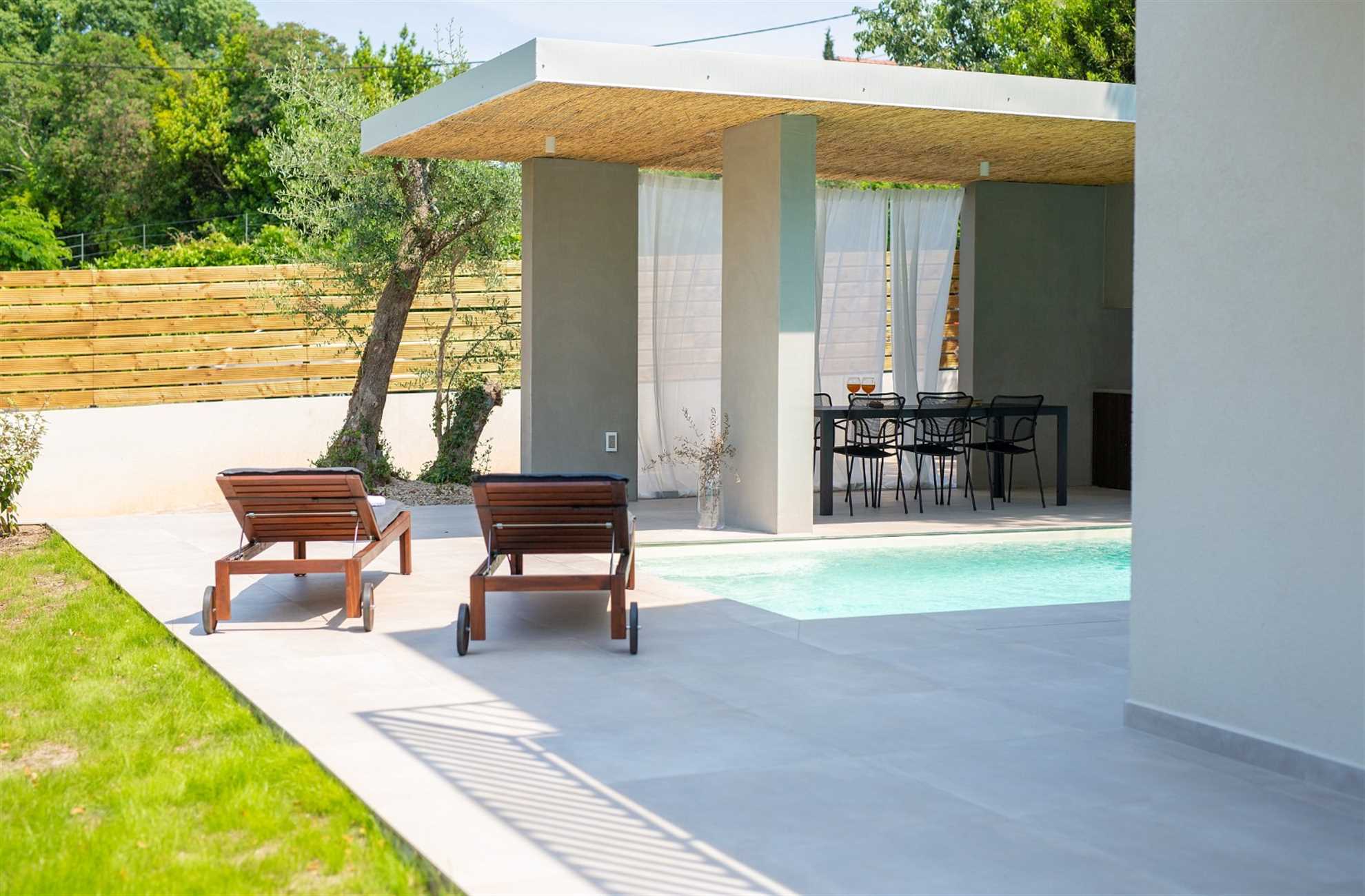 Beautiful holiday house MALA with heated pool