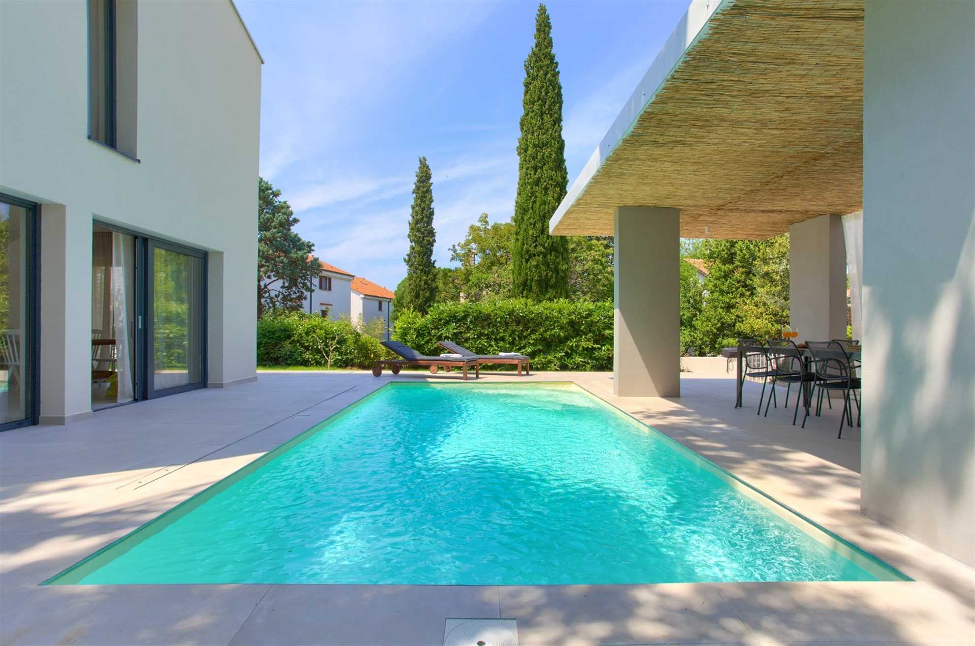 Beautiful holiday house MALA with heated pool