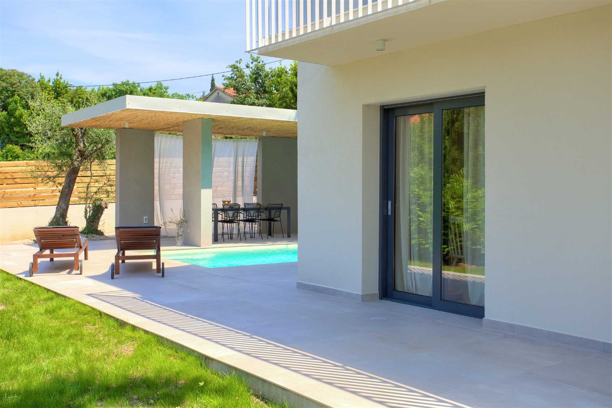 Beautiful holiday house MALA with heated pool