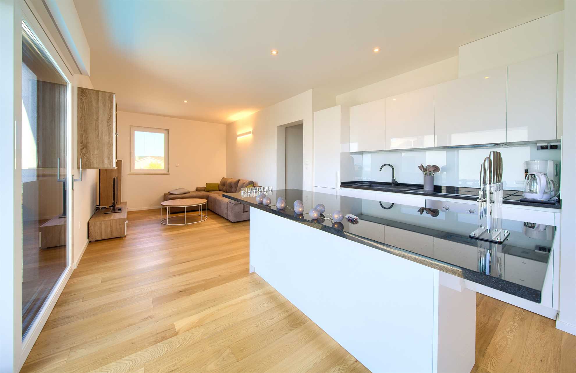 Apartment JOY with sea view and hot tub
