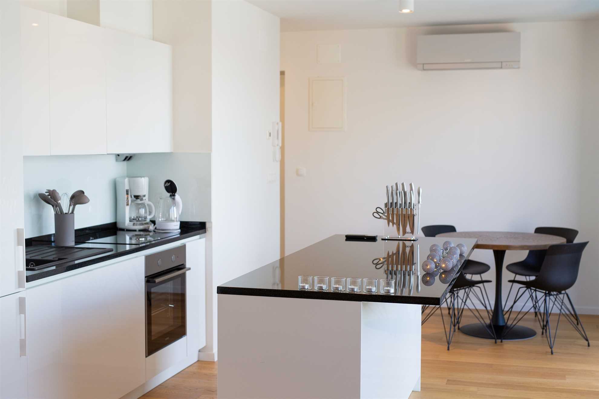 Apartment JOY with sea view and hot tub