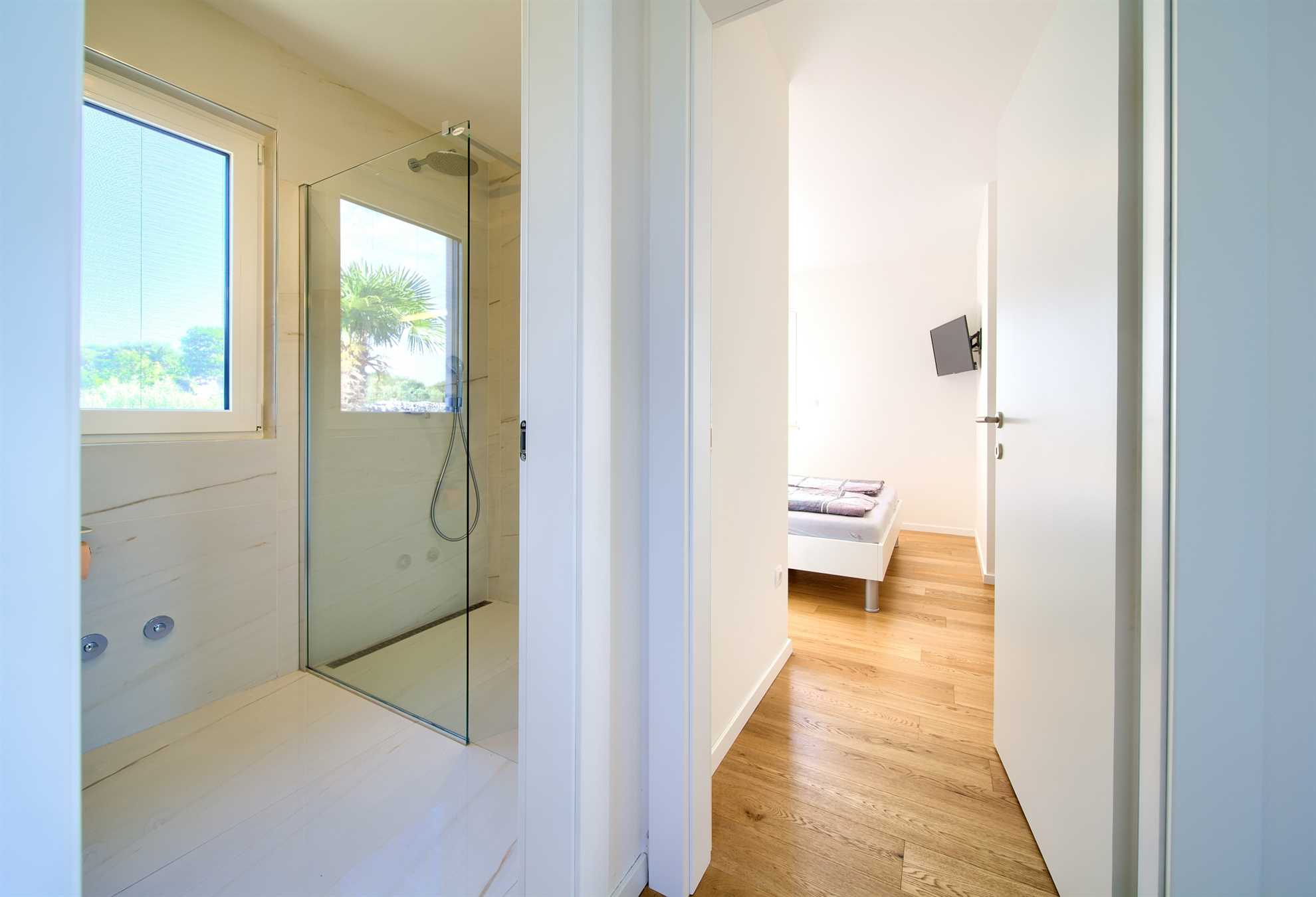 Apartment JOY with sea view and hot tub