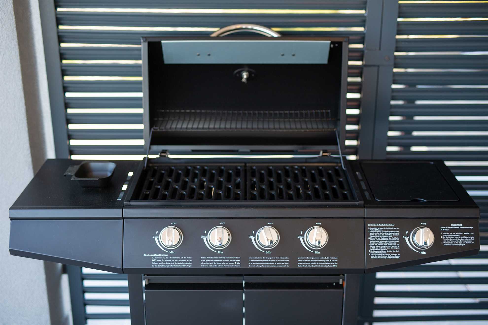 Apartment JOY with sea view and hot tub