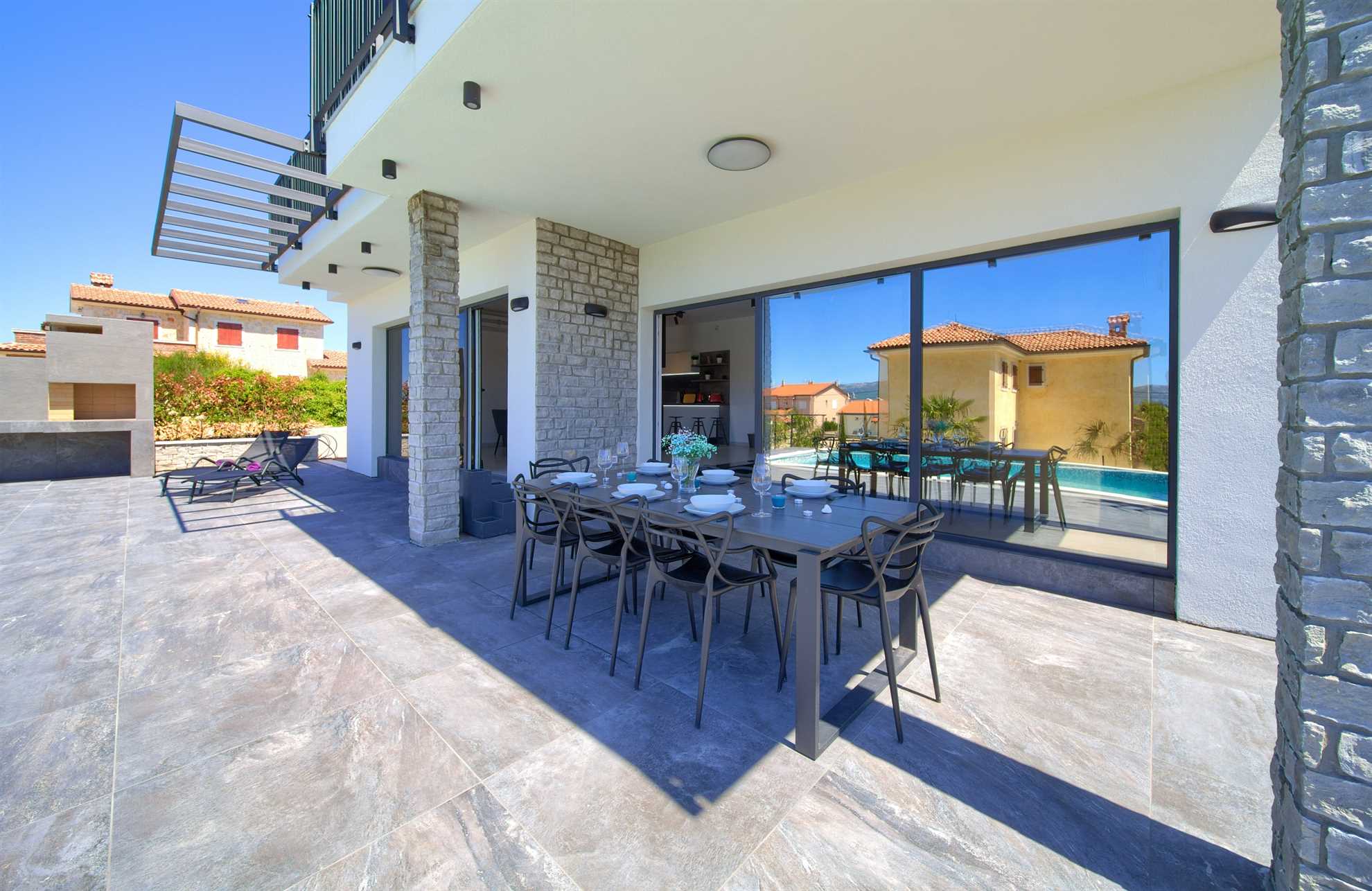 Lussuosa villa Lucija con piscina riscaldata