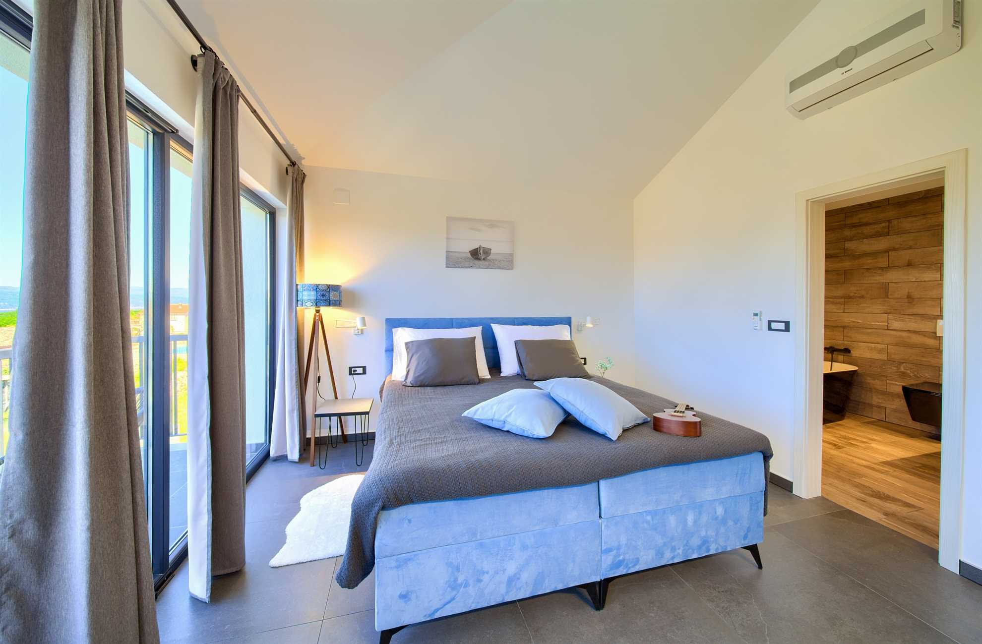 Lussuosa villa Lucija con piscina riscaldata