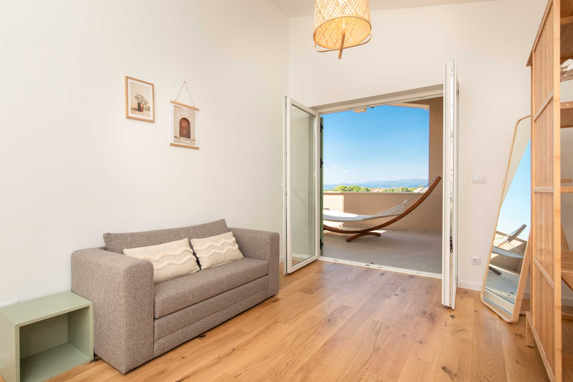 Villa OLIVE OCEAN mit Pool und Meerblick