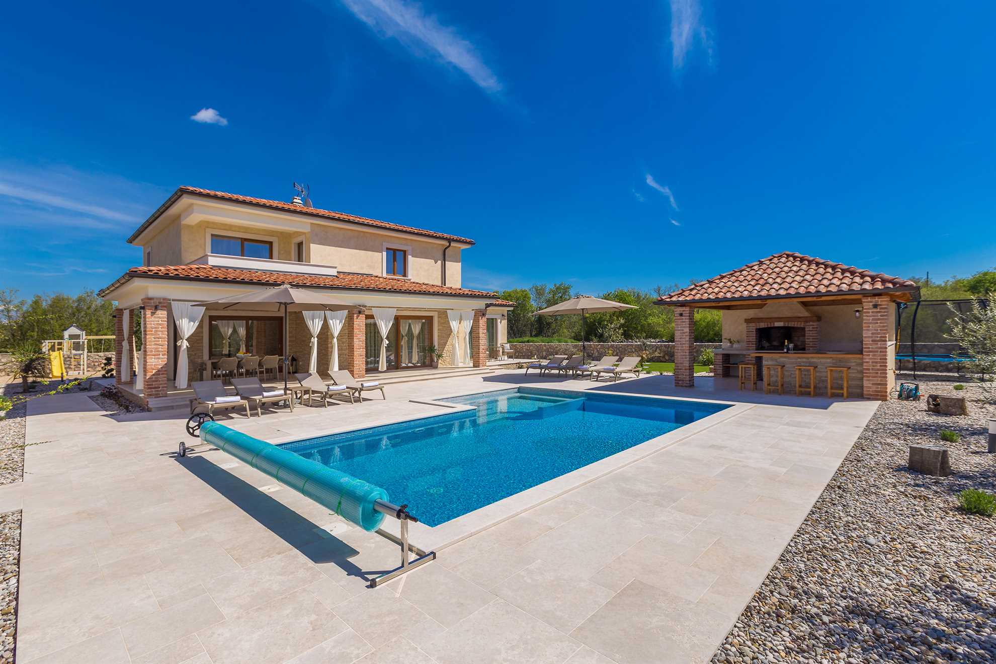 Villa QUERCUS s grijanim bazenom