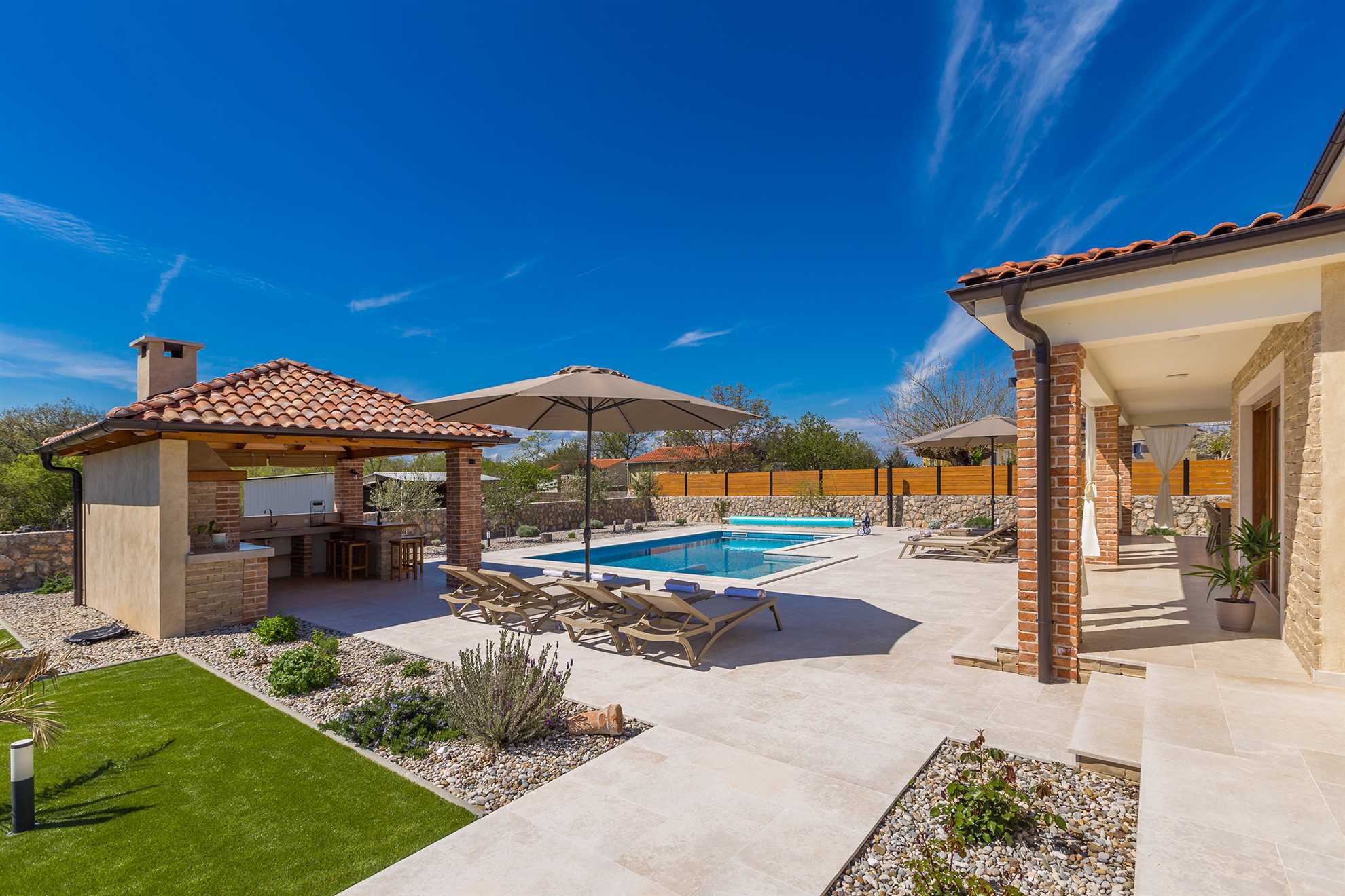 Villa QUERCUS s grijanim bazenom