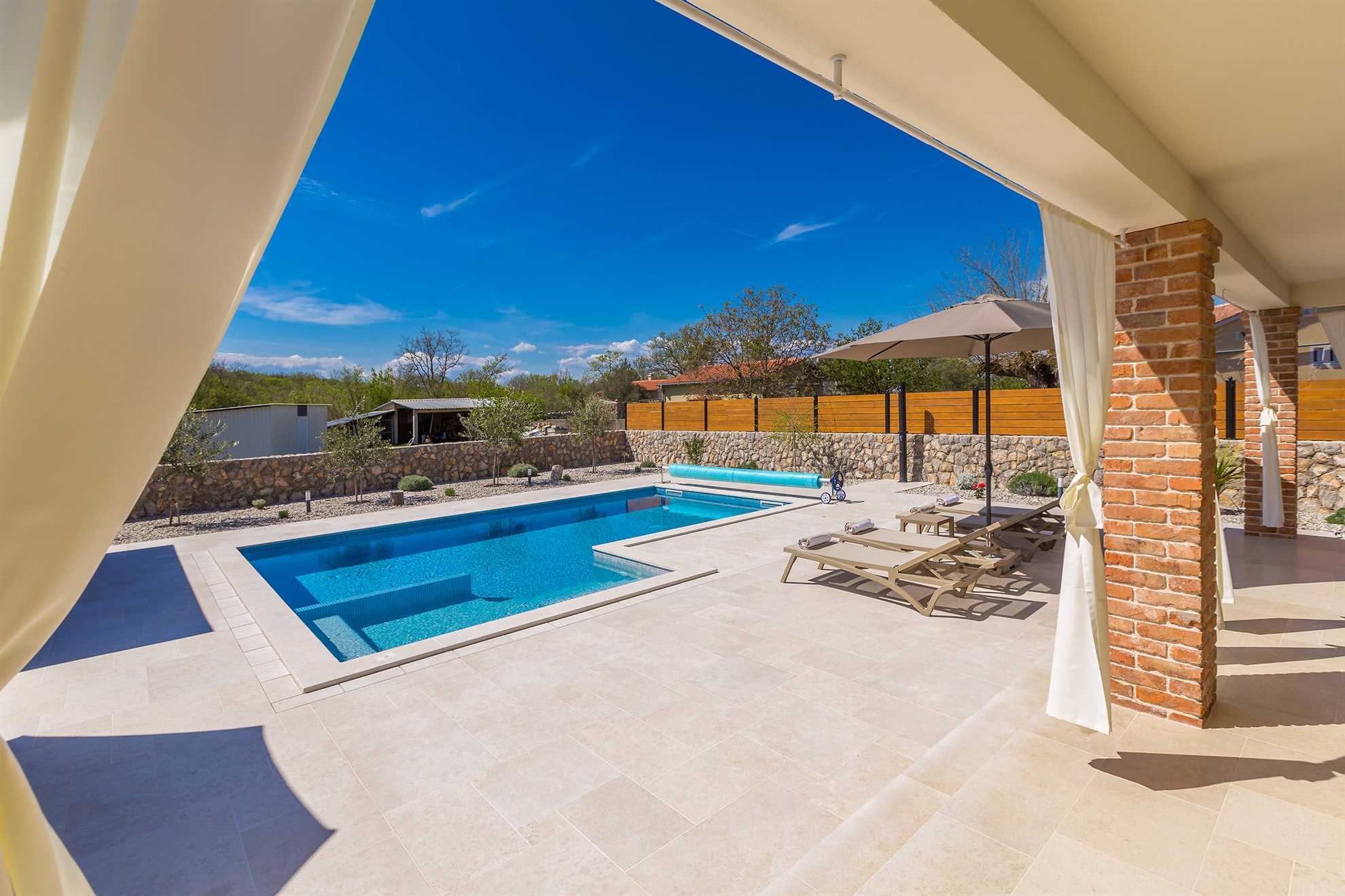 Villa QUERCUS s grijanim bazenom