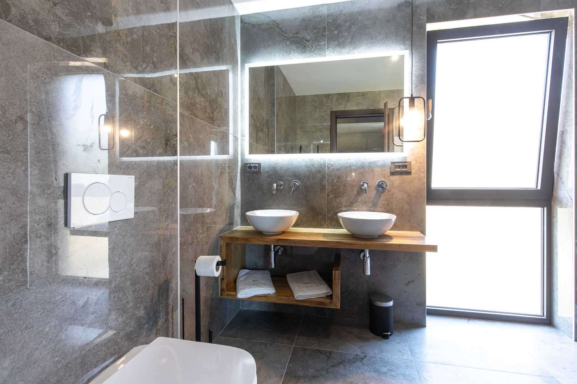 Luxusvilla LORKIA mit Sauna und Whirlpool