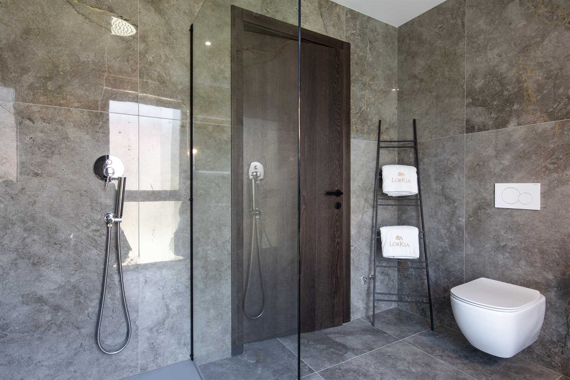 Luxusvilla LORKIA mit Sauna und Whirlpool