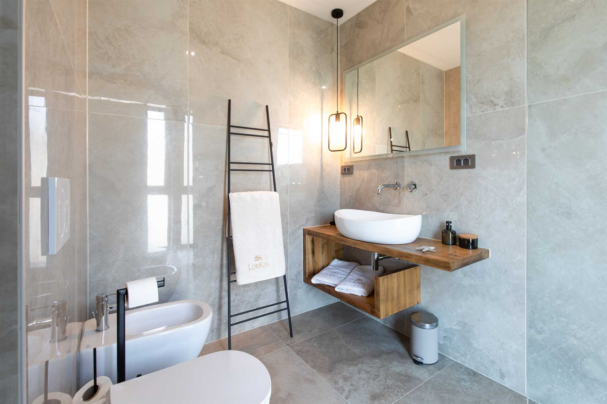 Luxusvilla LORKIA mit Sauna und Whirlpool