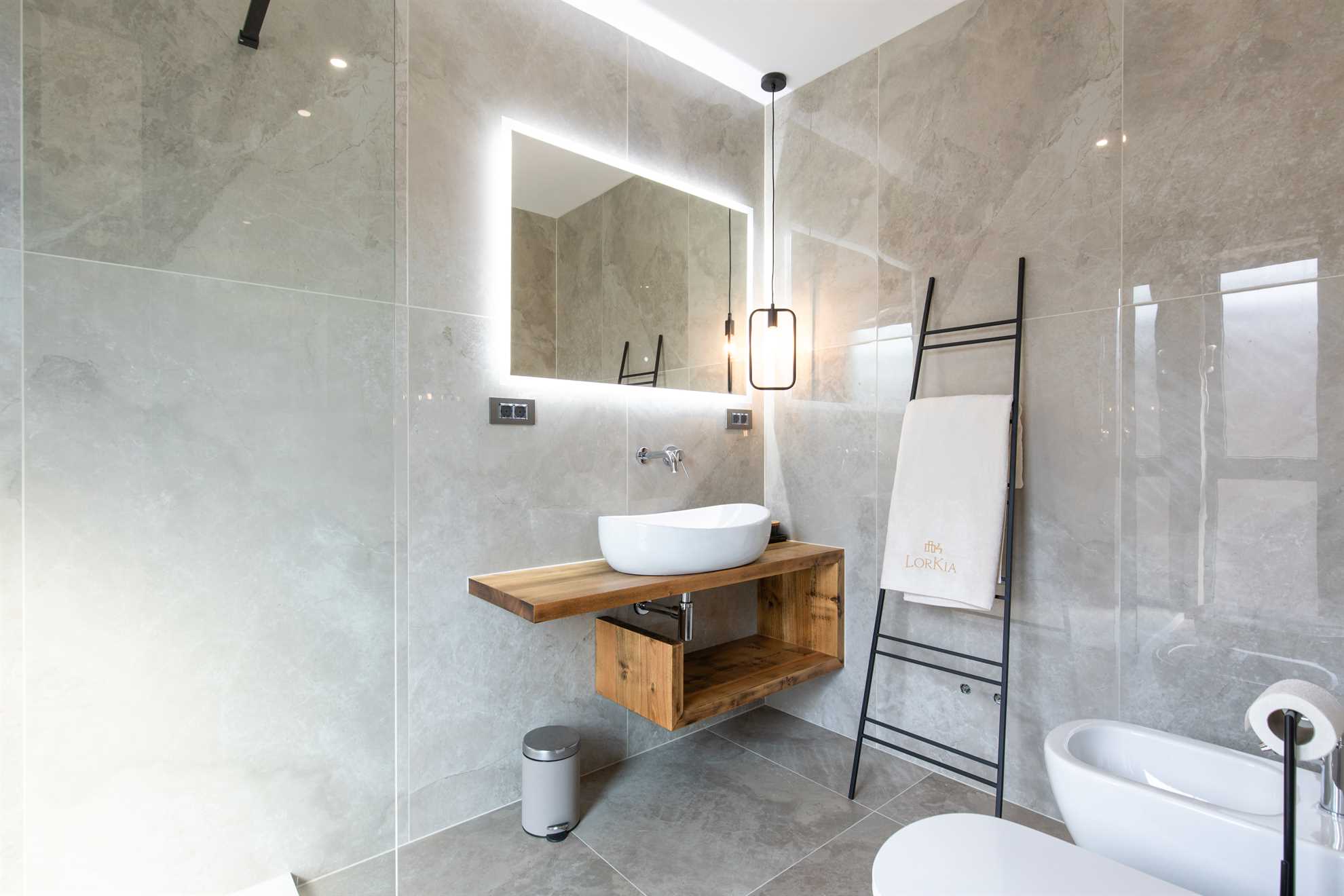 Luxusvilla LORKIA mit Sauna und Whirlpool