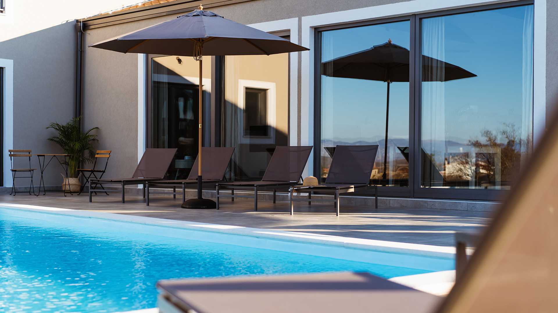 Villa Gardenia with pool and garden