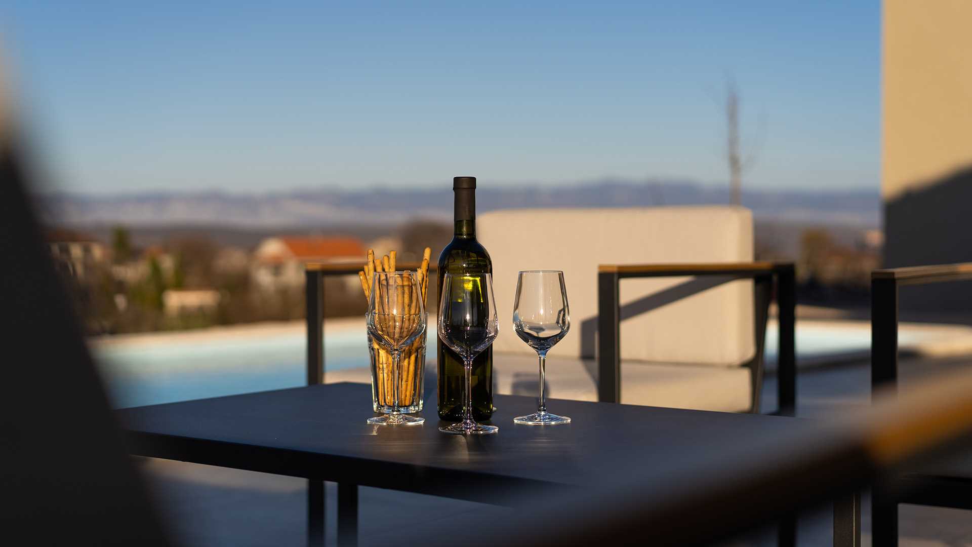 Villa Gardenia with pool and garden