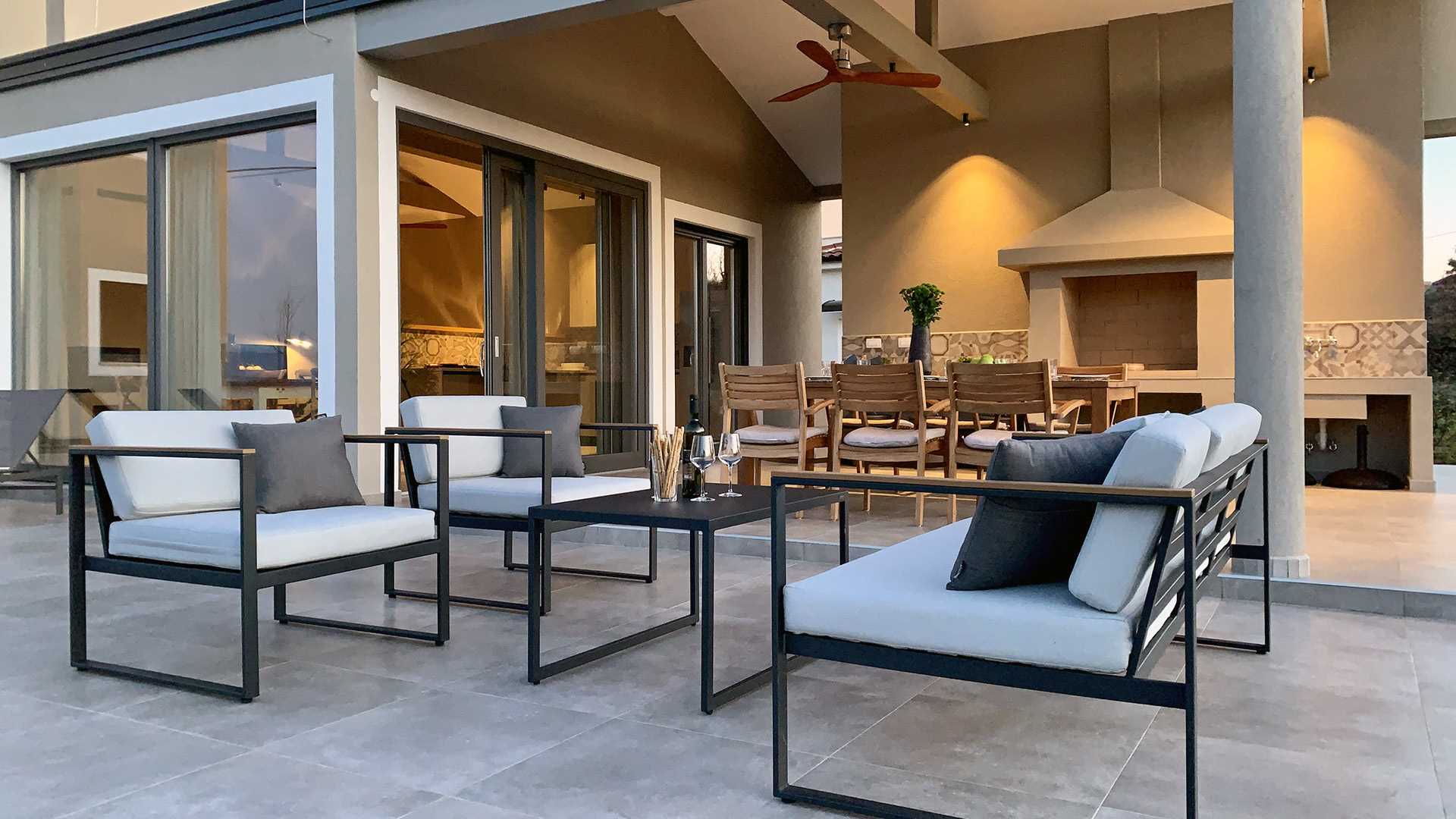 Villa Gardenia with pool and garden