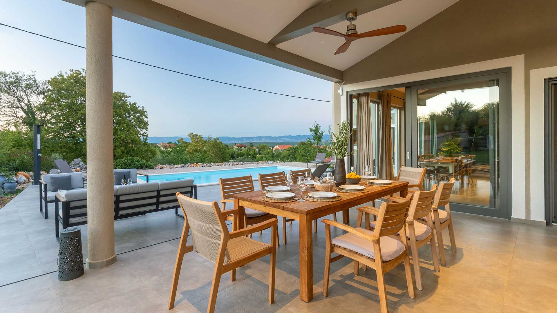 Villa Gardenia with pool and garden