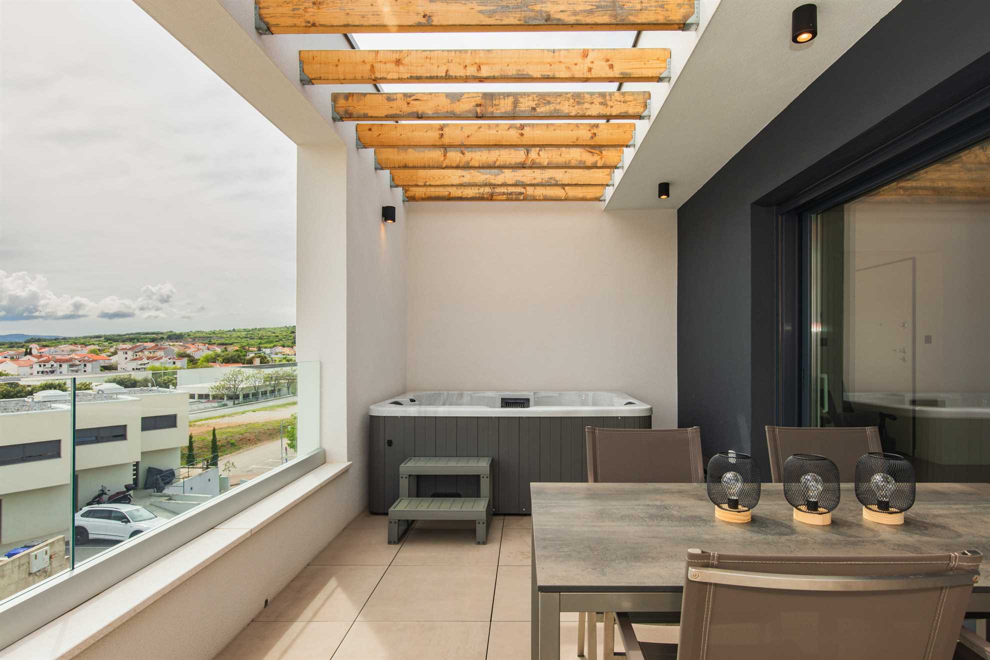 Appartamento KRK con jacuzzi