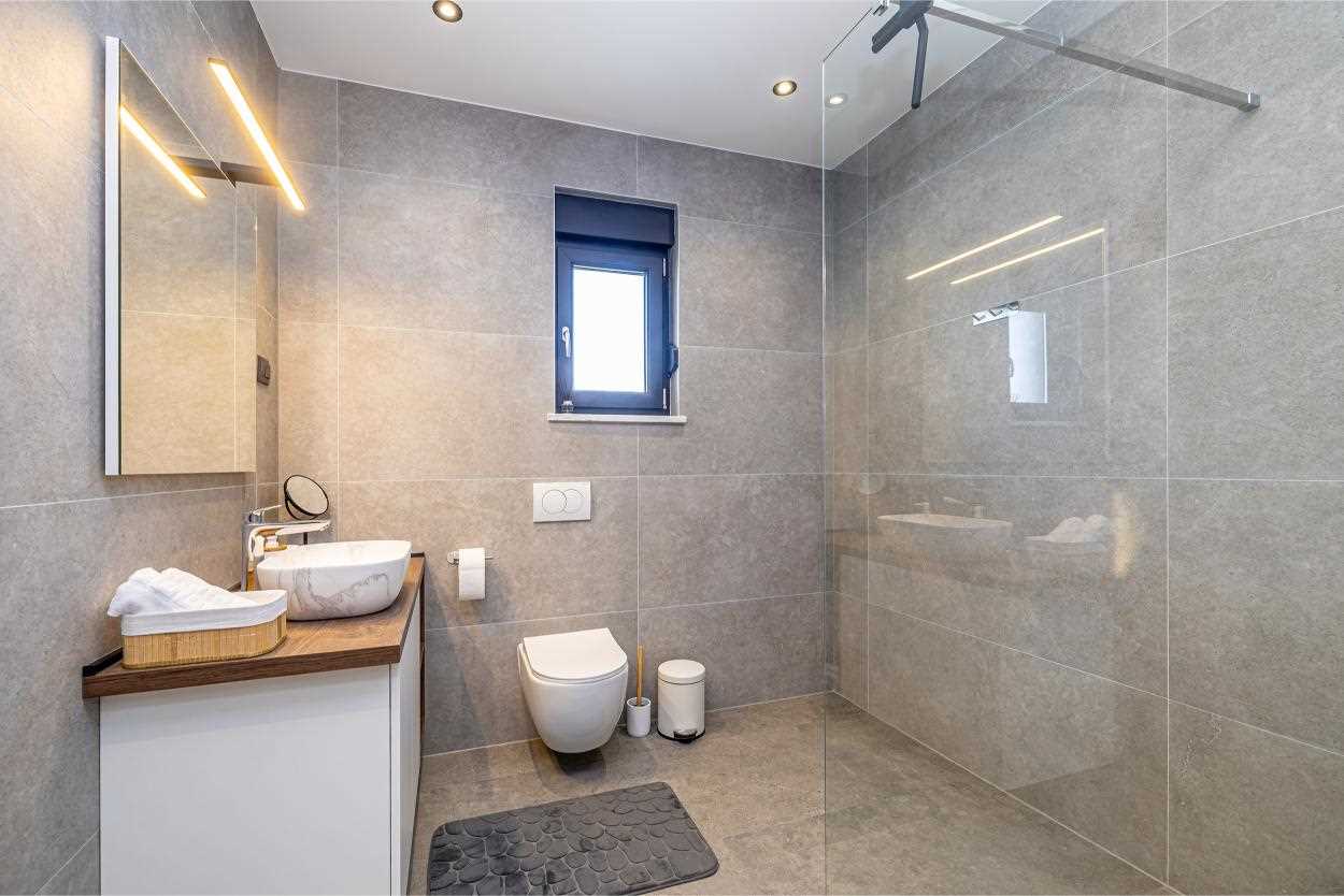 Kuća za odmor TARA & LANA I s grijanim bazenom