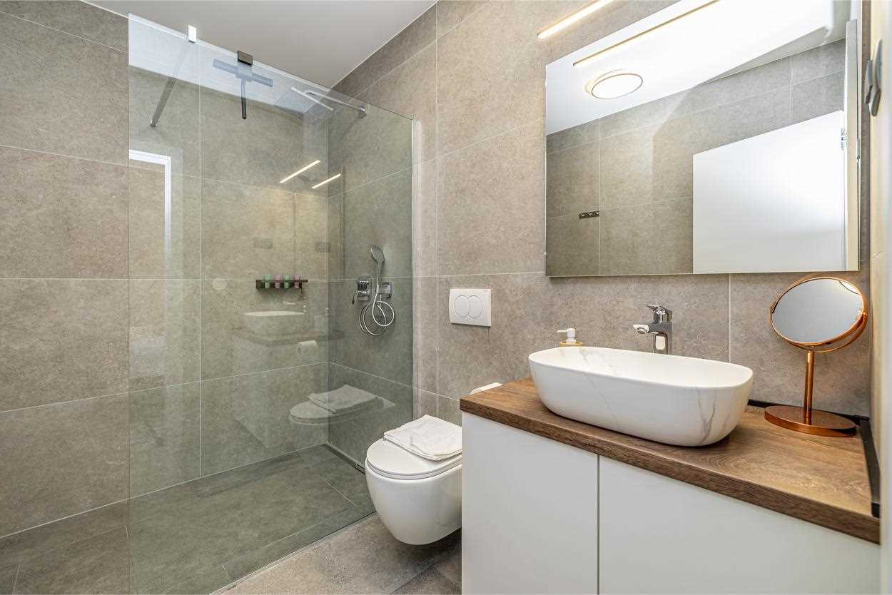 Kuća za odmor TARA & LANA I s grijanim bazenom