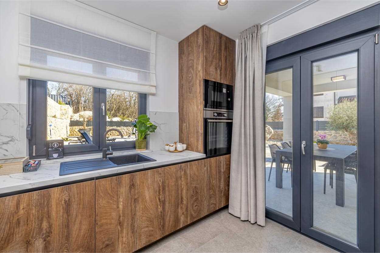 Kuća za odmor TARA & LANA I s grijanim bazenom