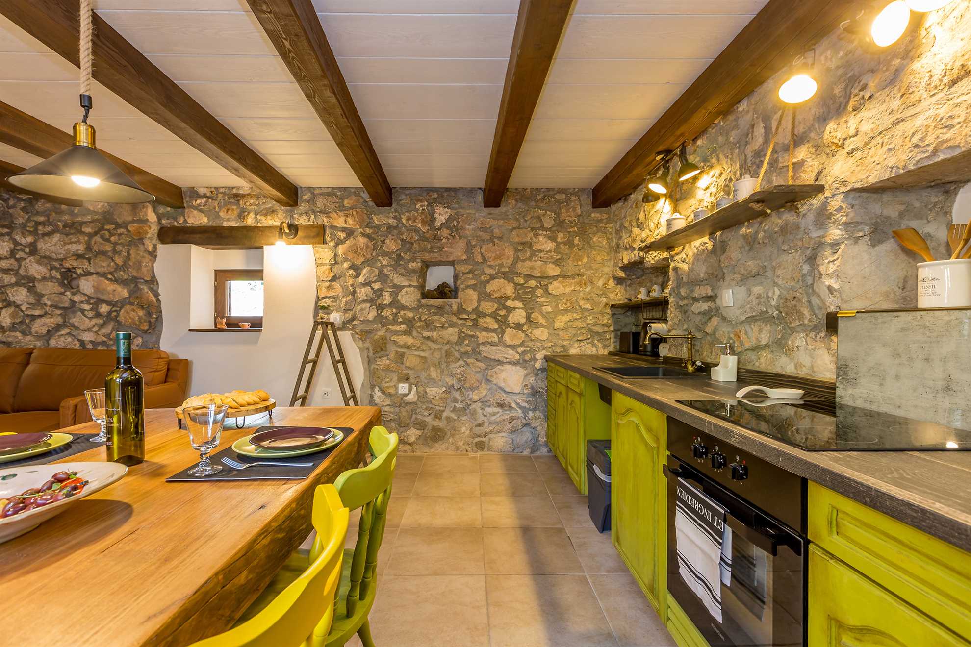 Holiday house STONE with jacuzzi
