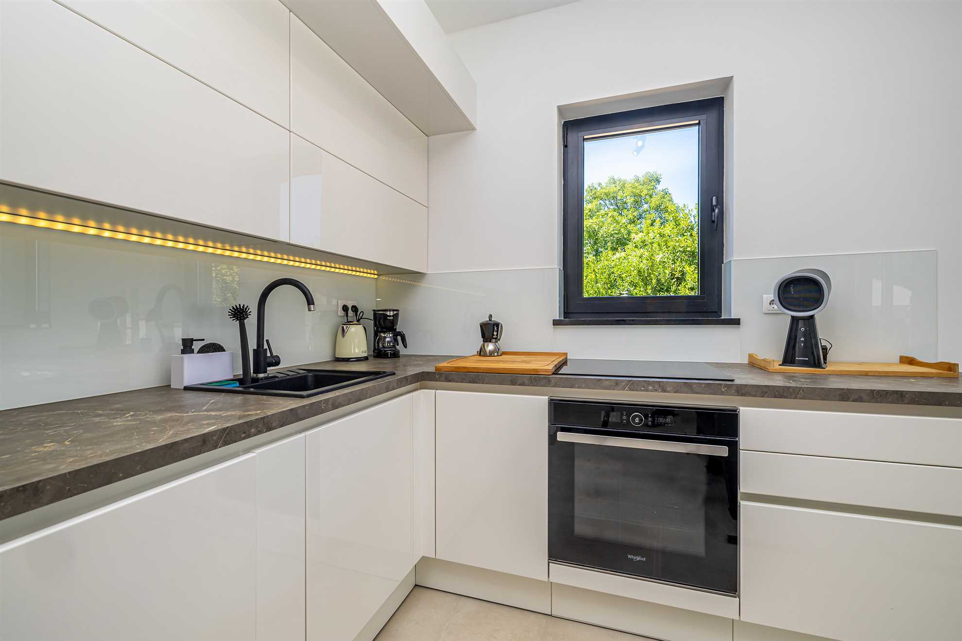 Ferienhaus SARA mit privatem Pool