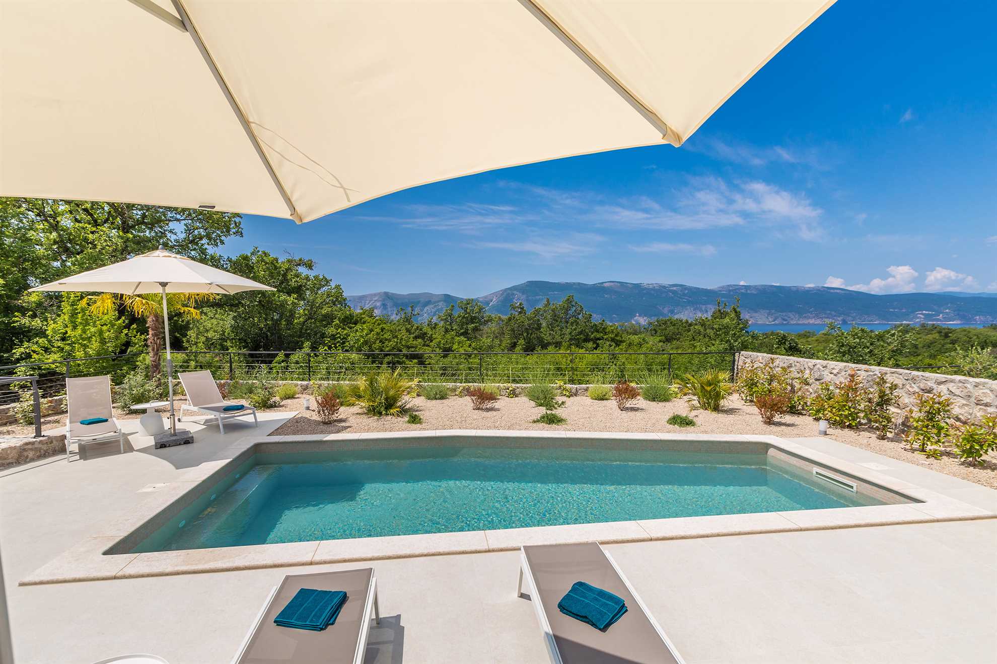 Villa VERENA mit beheiztem Pool