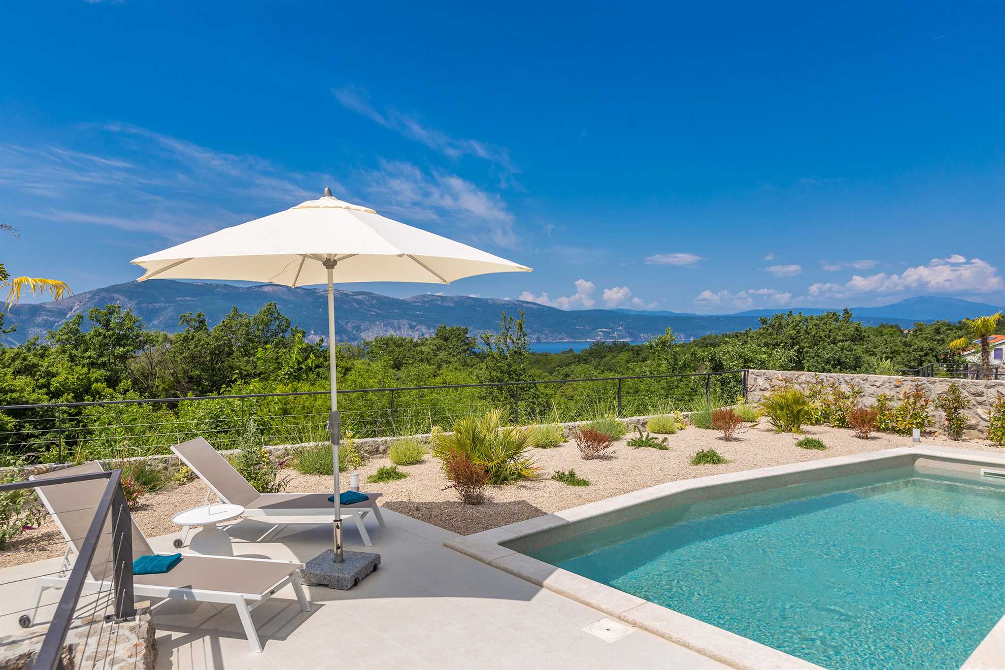 Villa VERENA mit beheiztem Pool