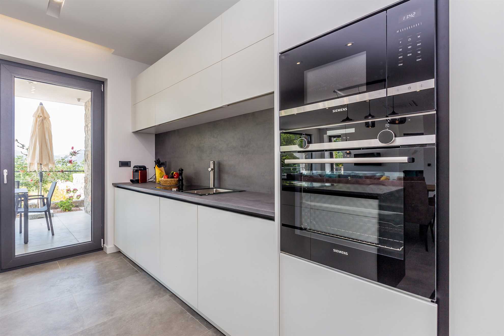 Villa VERENA mit beheiztem Pool