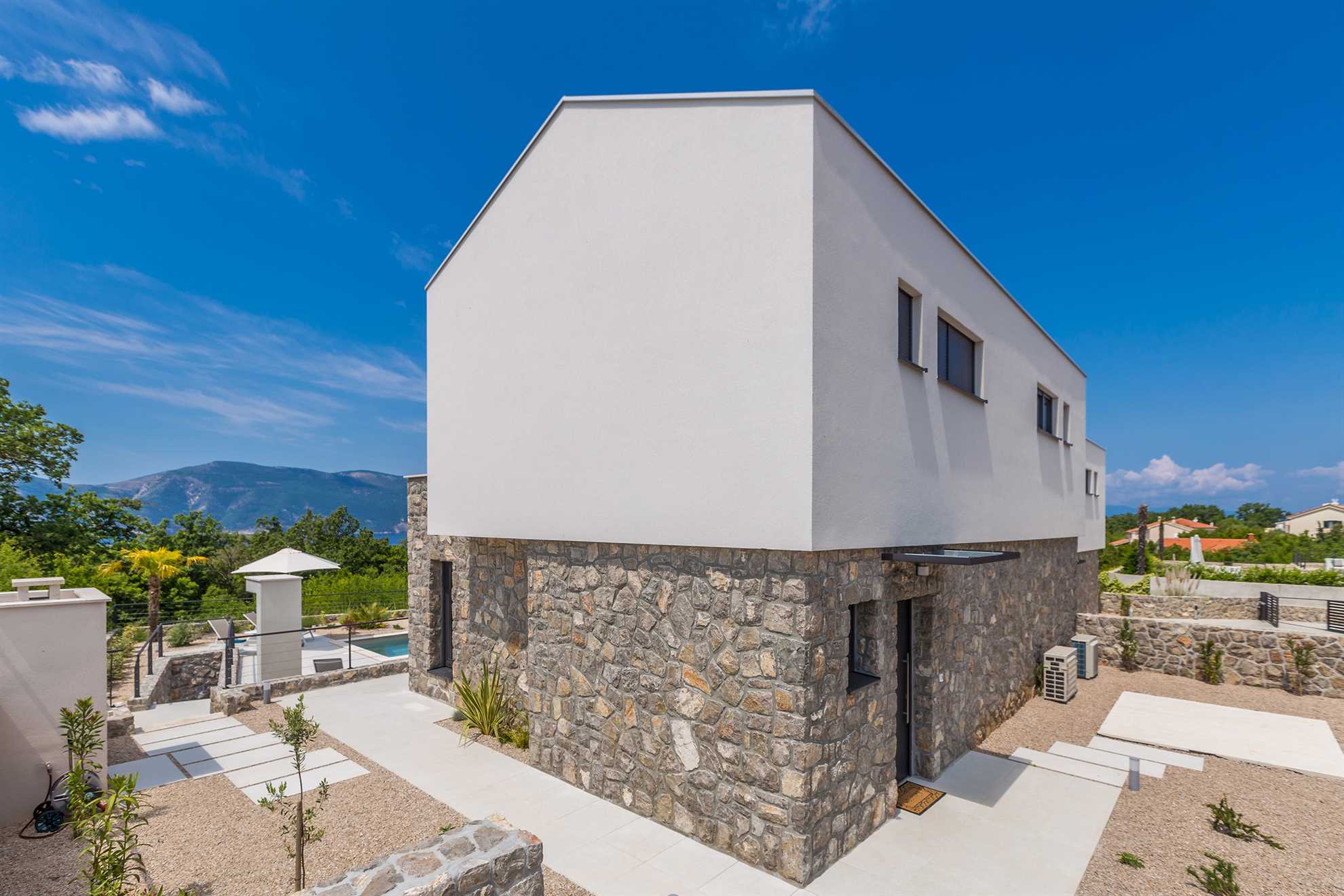 Villa VERENA mit beheiztem Pool