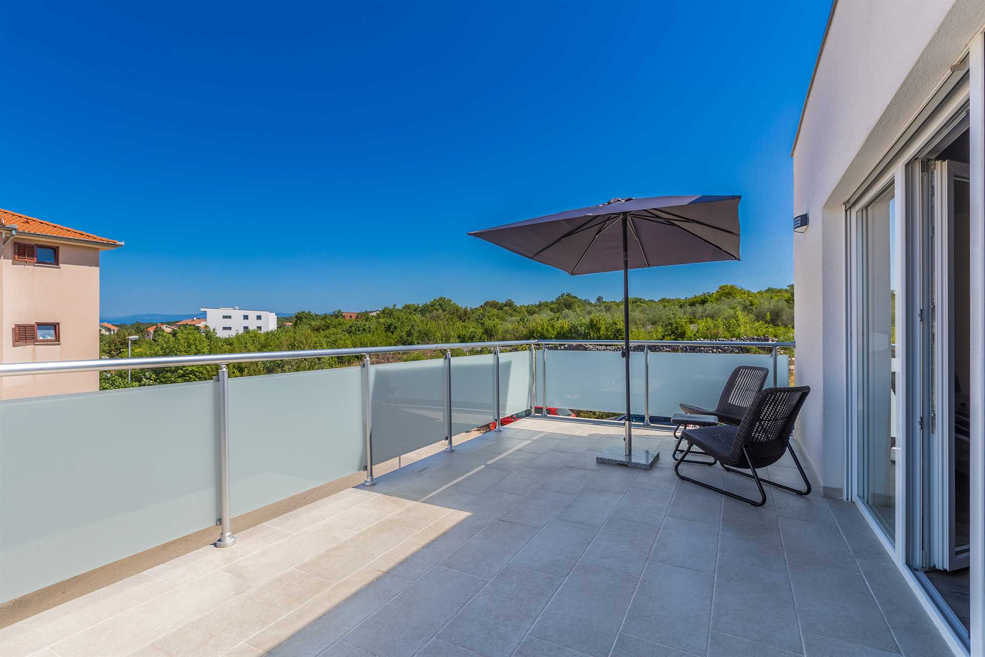 Holiday house SUNLIGHT with heated pool