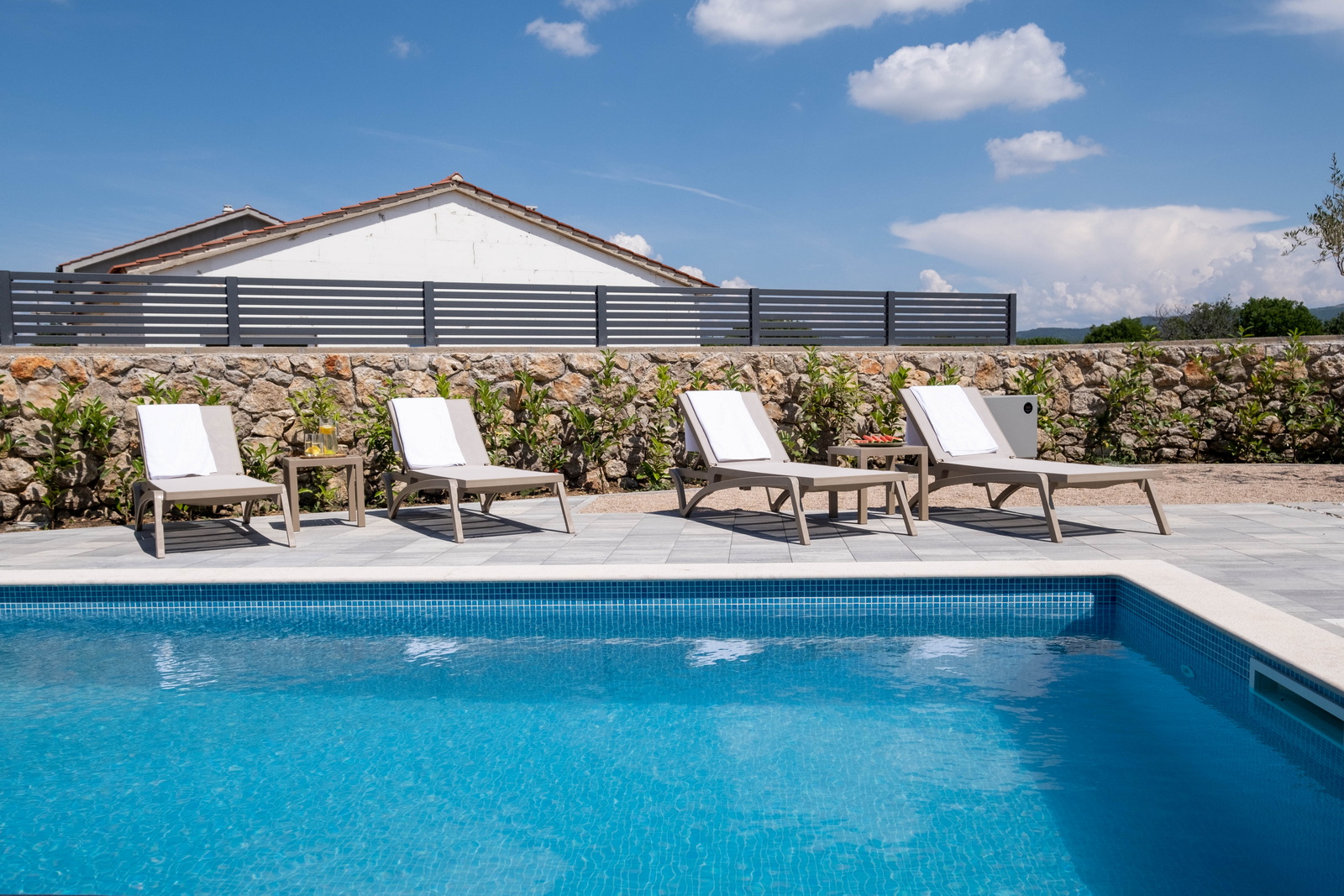 Ferienhaus JEWEL mit privatem Pool
