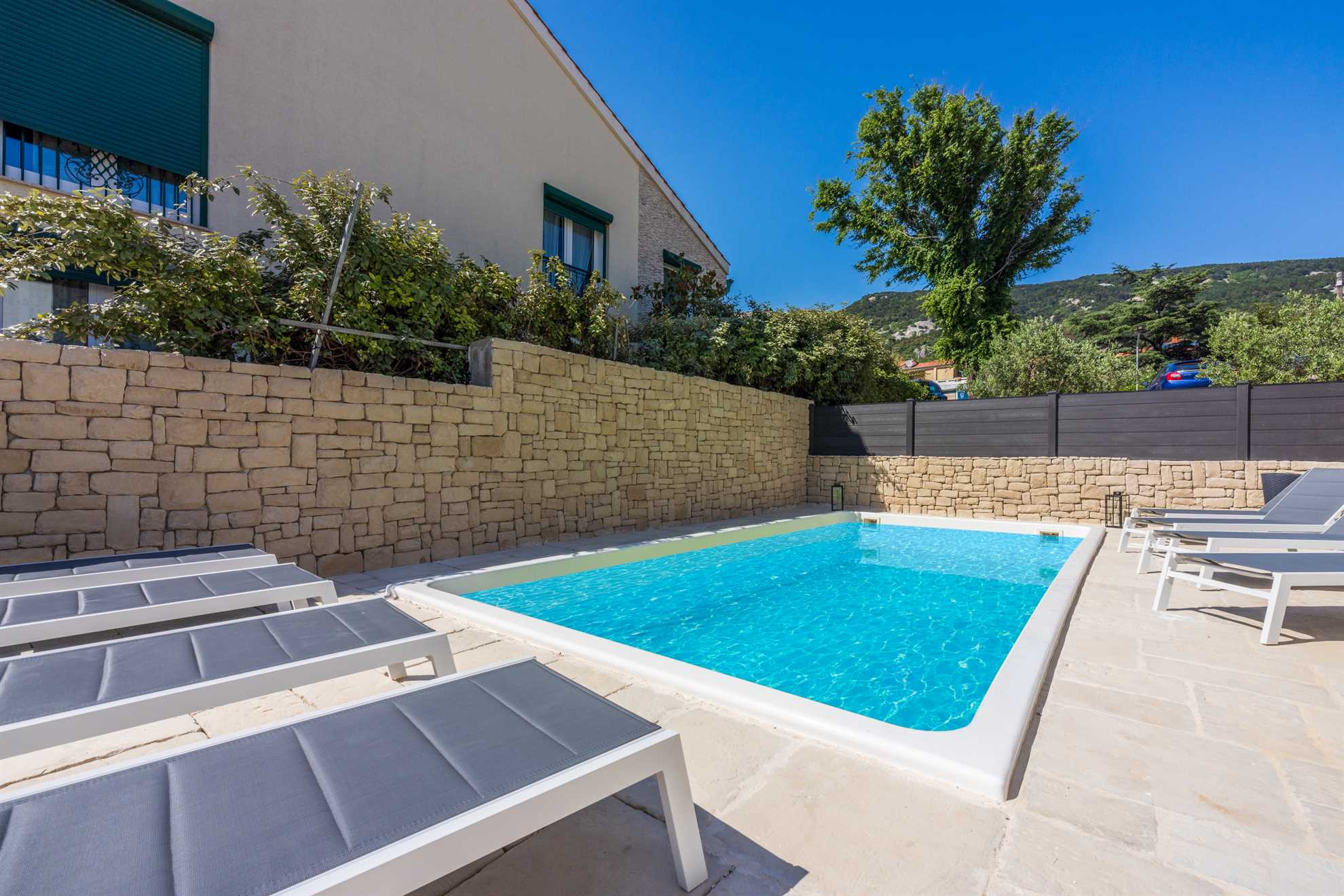 Villa BAŠKA blizu mora