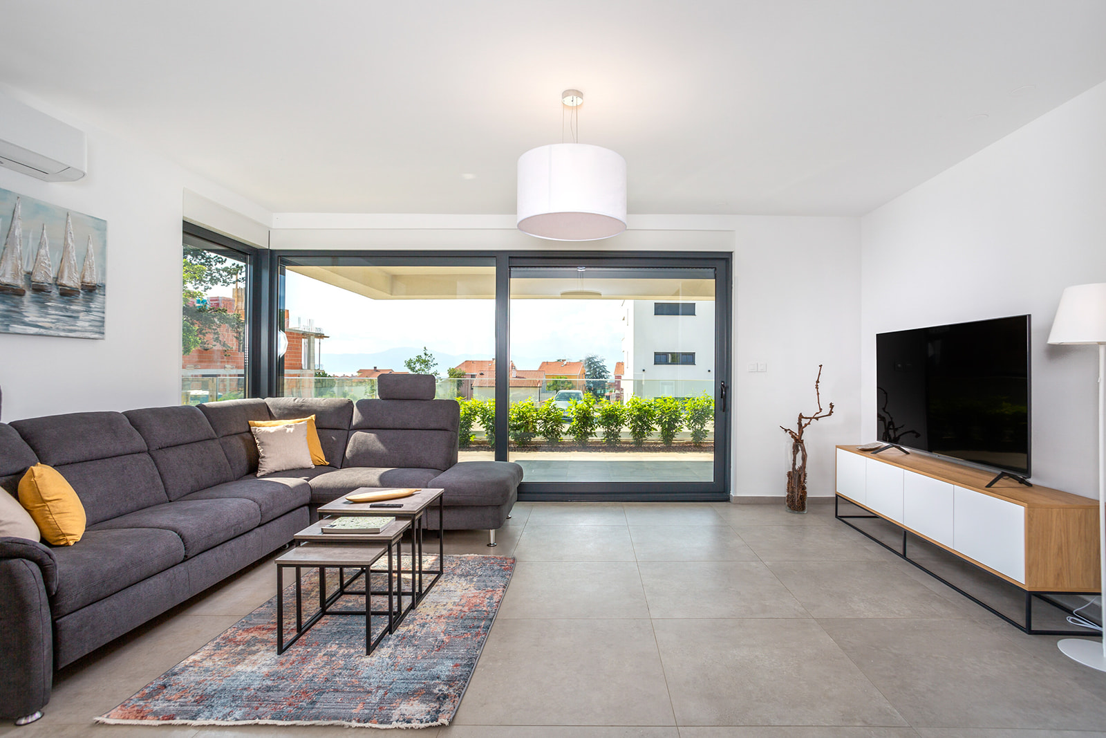 Villa LARUS mit privatem Pool