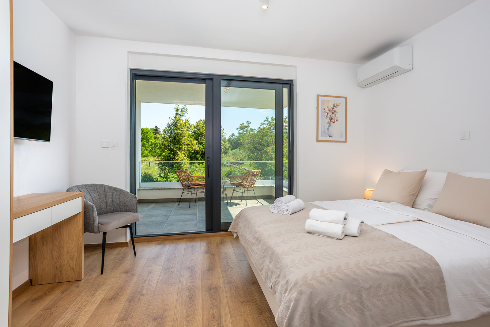 Villa LARUS mit privatem Pool